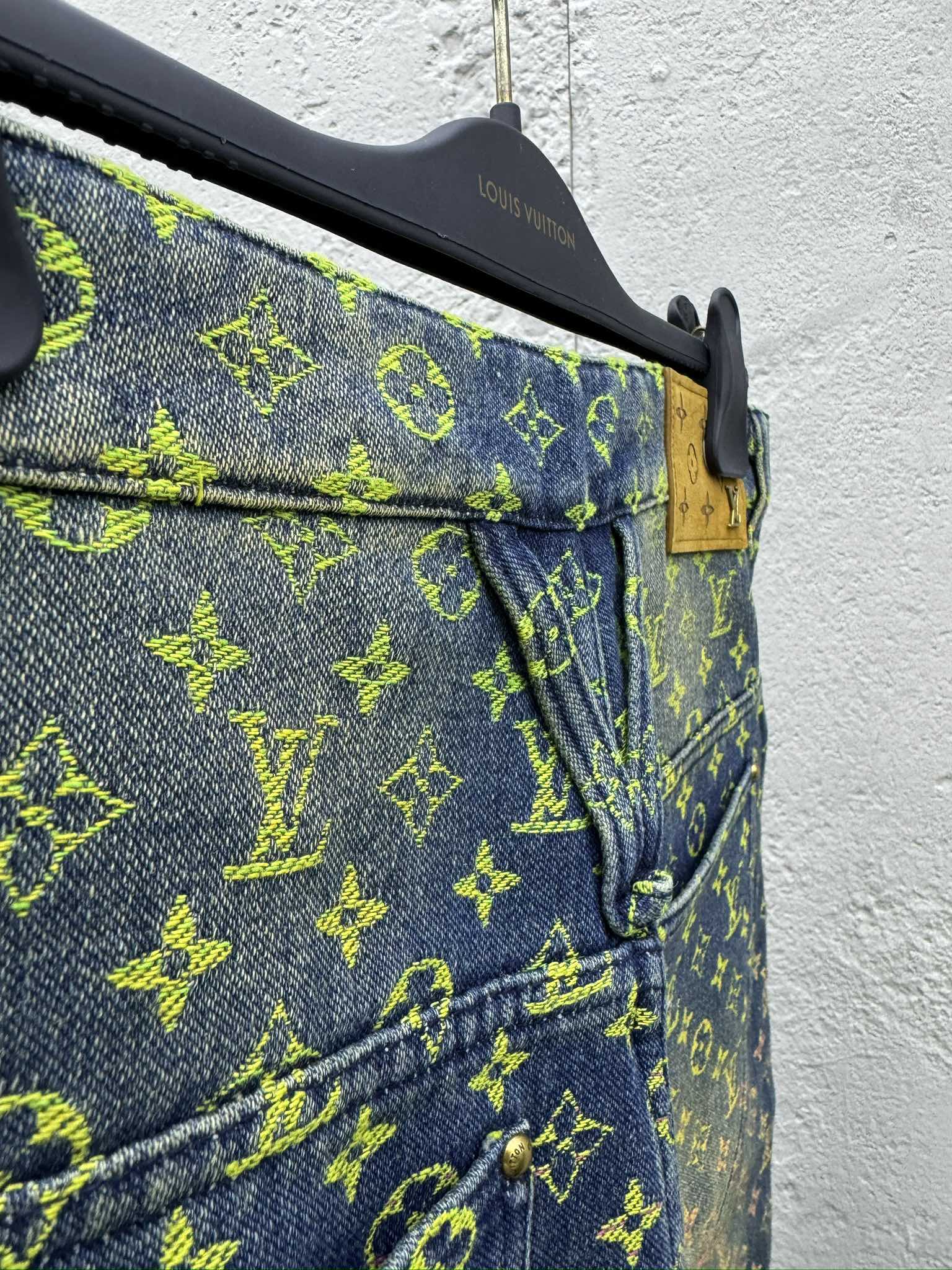 LOUIS VUITTON 彩虹牛仔短裤 9