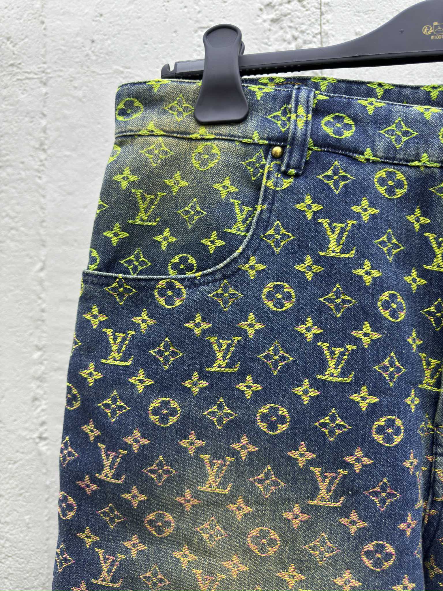 LOUIS VUITTON 彩虹牛仔短裤 4