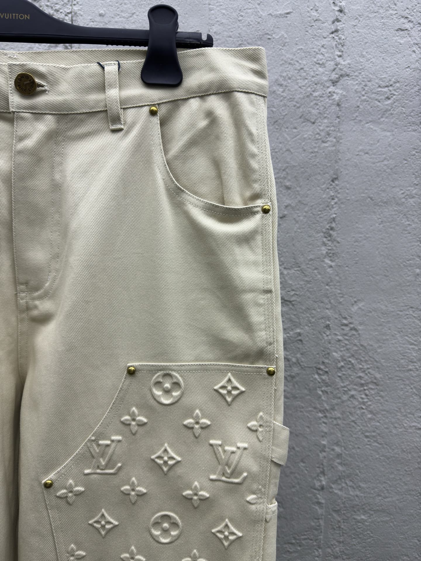 LOUIS VUITTON 压花浮雕牛仔长裤 5
