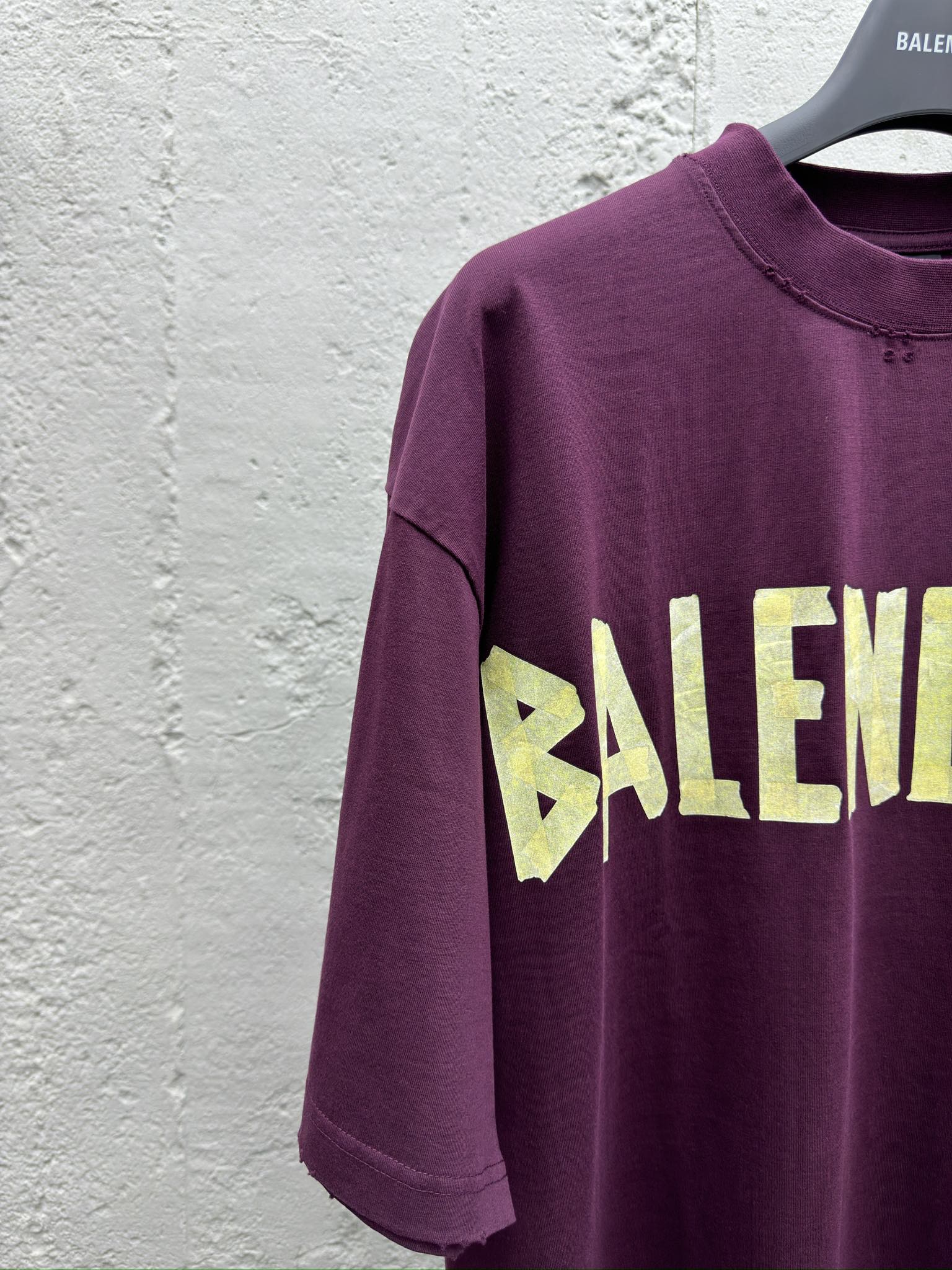 Balenciaga 美纹纸胶带T恤 4