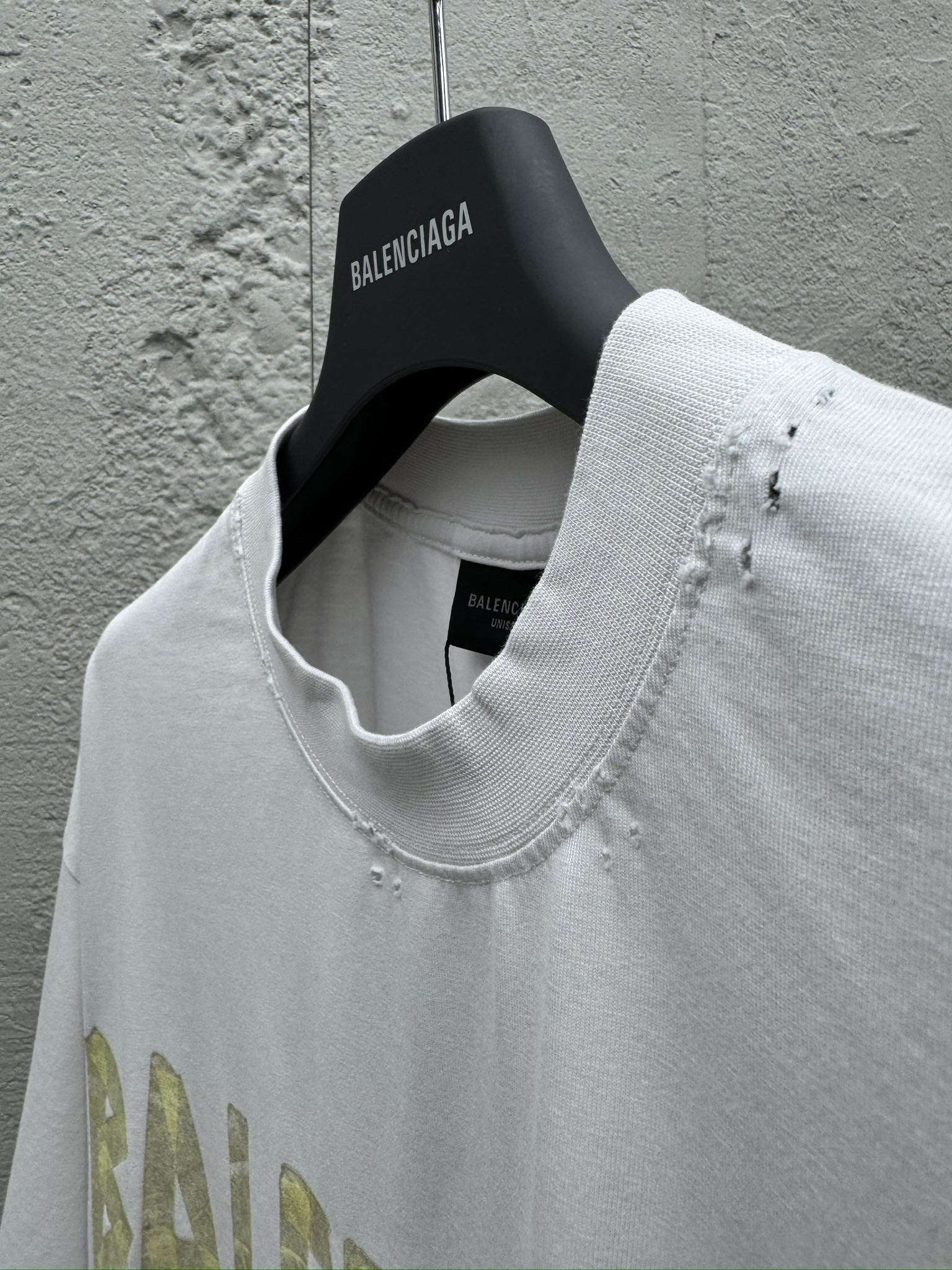 Balenciaga 美纹纸胶带T恤 8