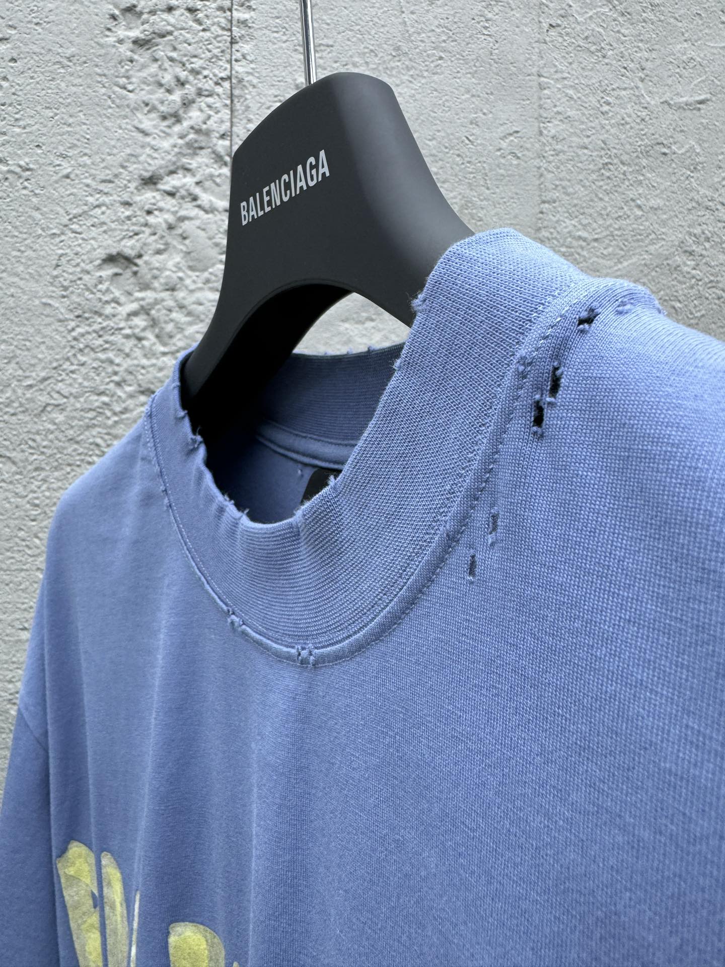 Balenciaga 美纹纸胶带T恤 8
