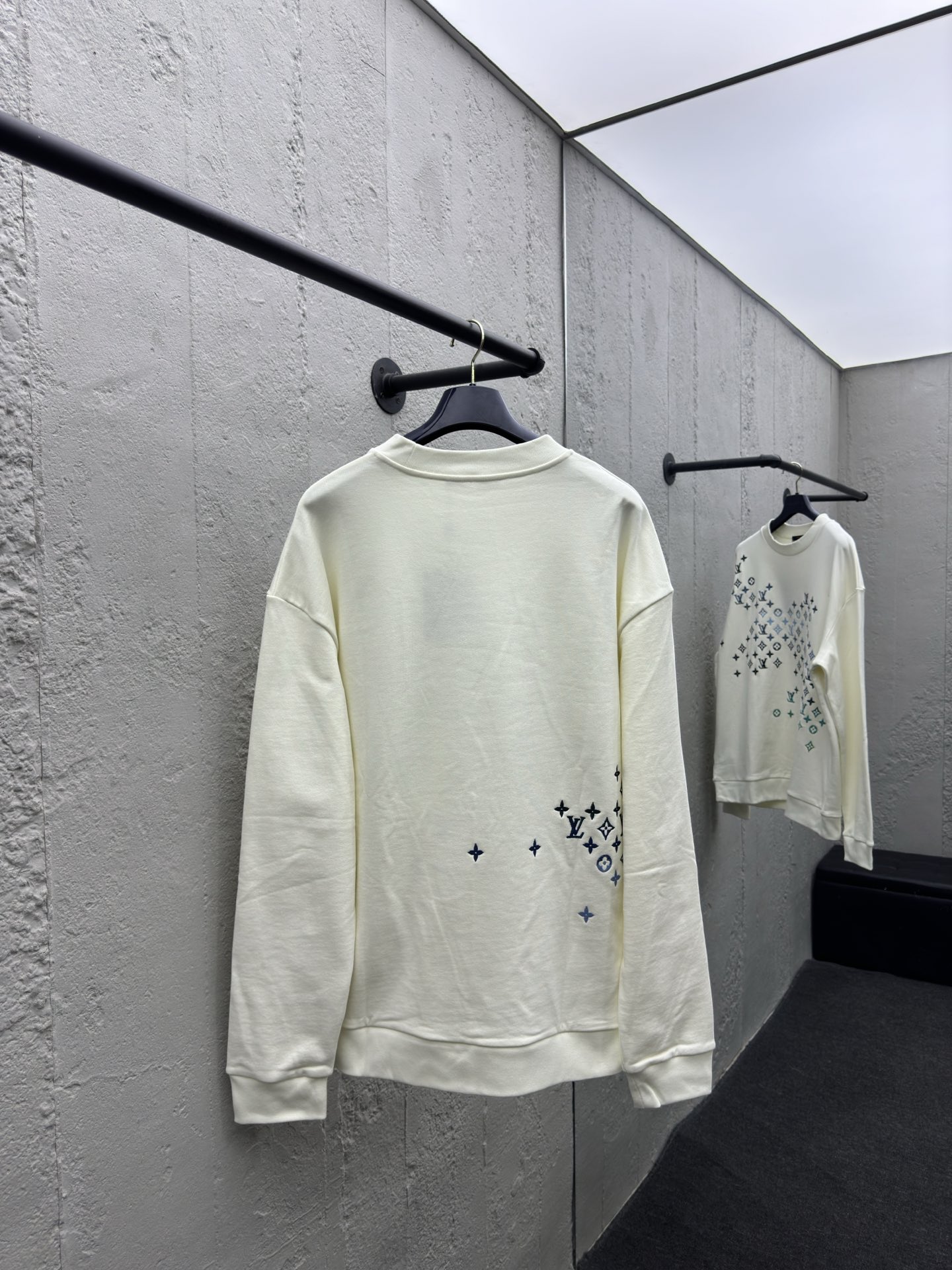 LOUIS VUITTON 满天星绣花卫衣 2