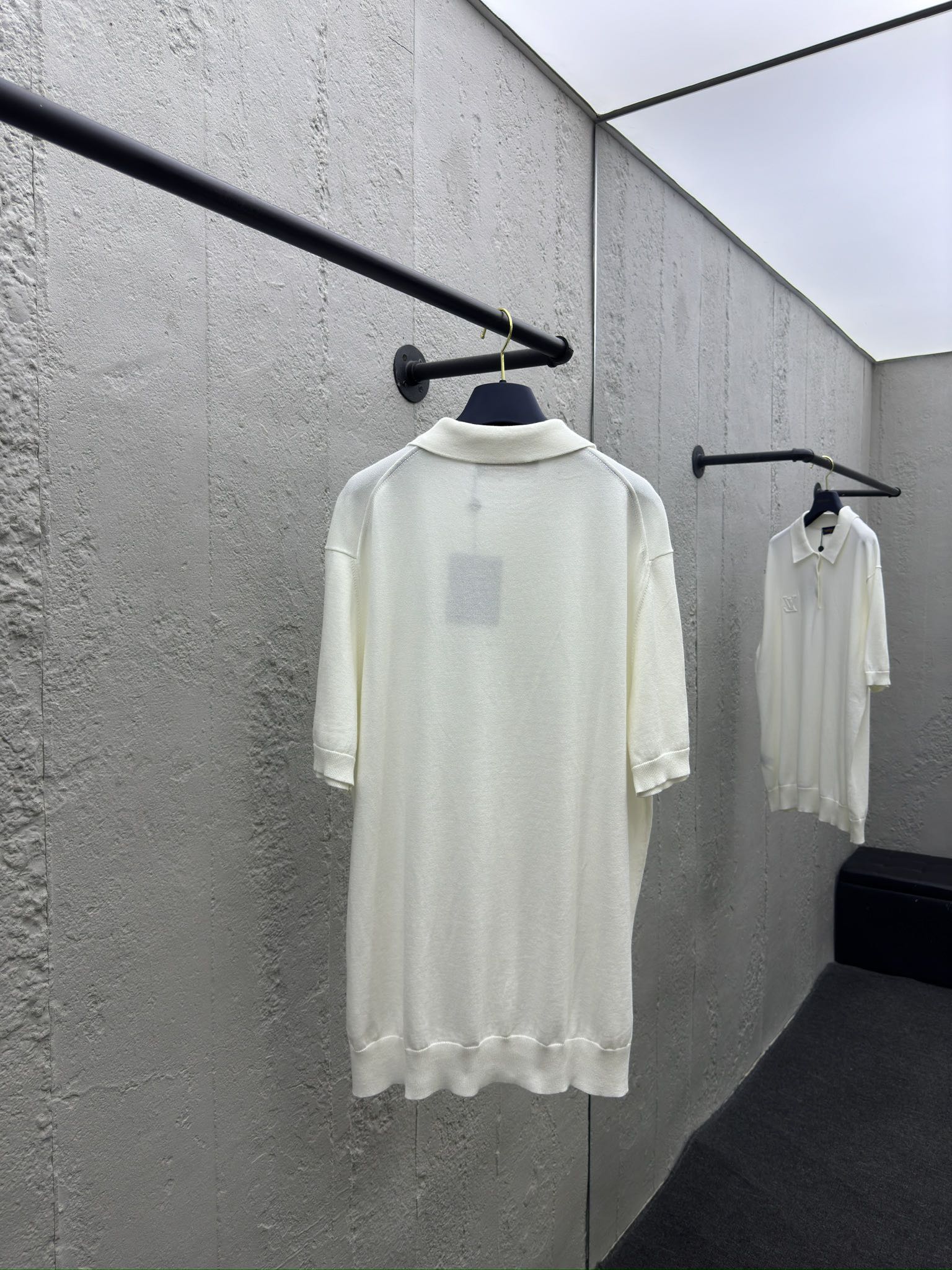 LOUIS VUITTON 压花毛织POLO衫 2