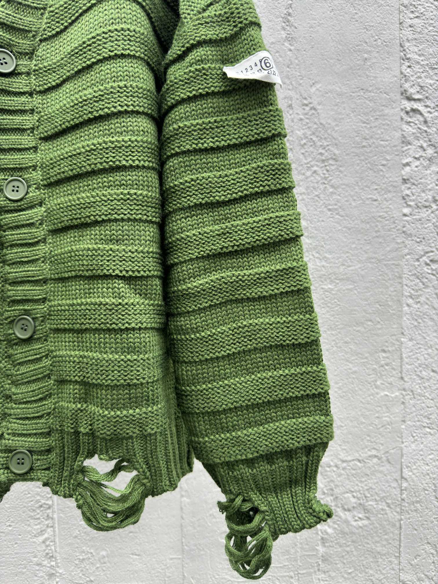Maison Margiela 下摆破坏针织开衫 7