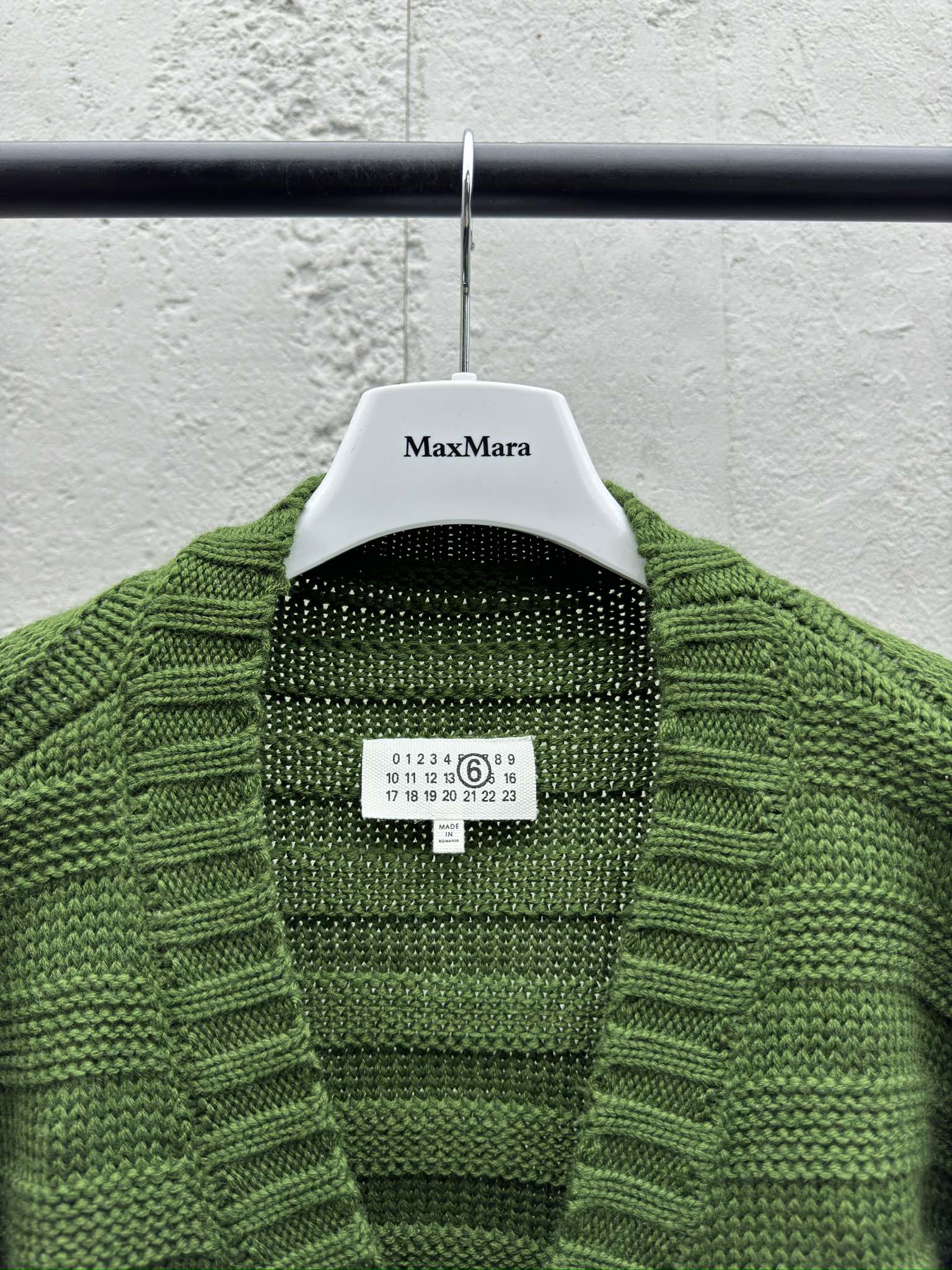 Maison Margiela 下摆破坏针织开衫 3