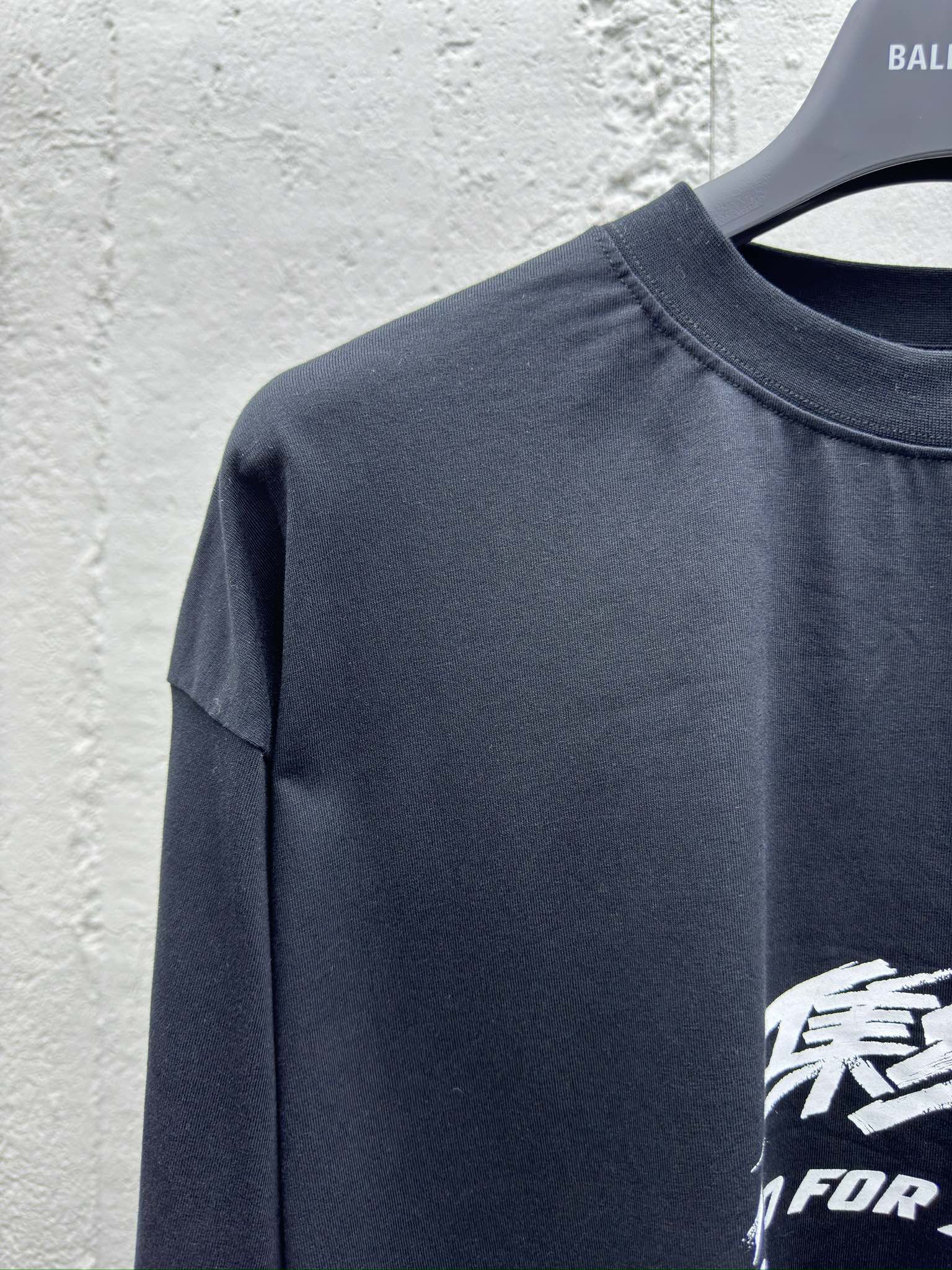 Balenciaga 集结联名卫衣 4