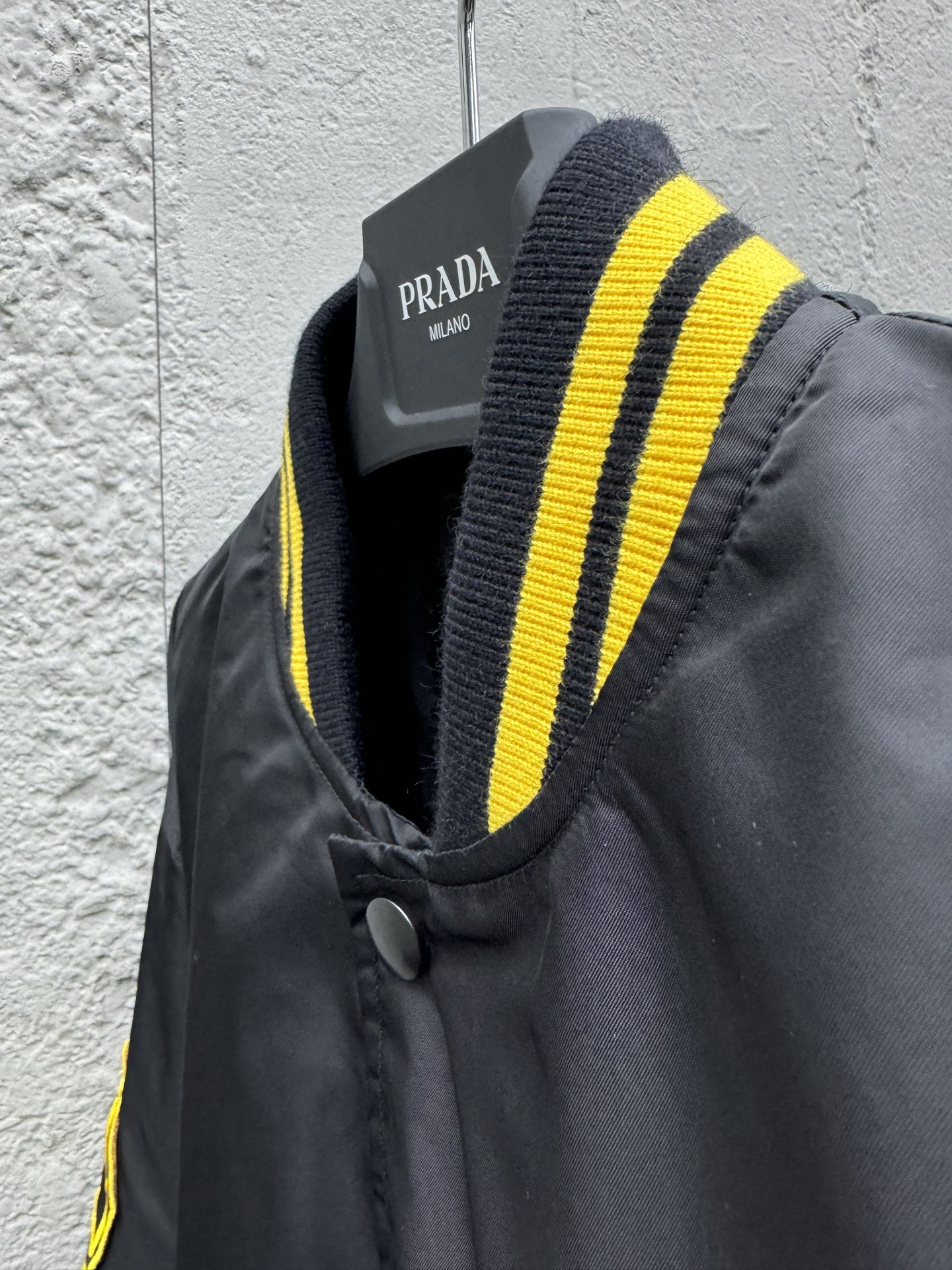 PRADA 飞行员章仔夹克外套 8