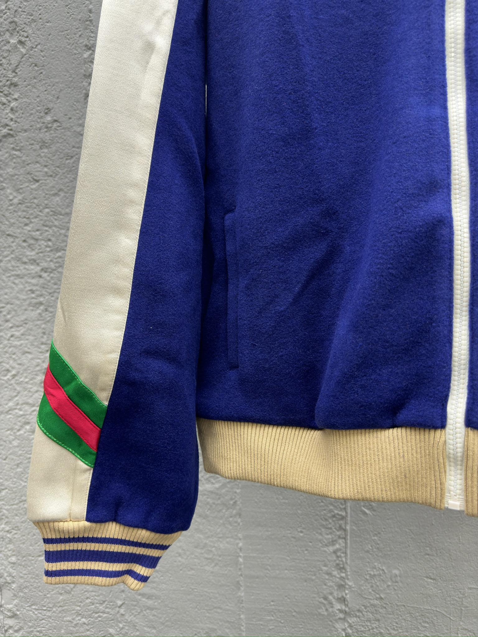 Gucci Bag Collection crafted with premium materials and signature design 6