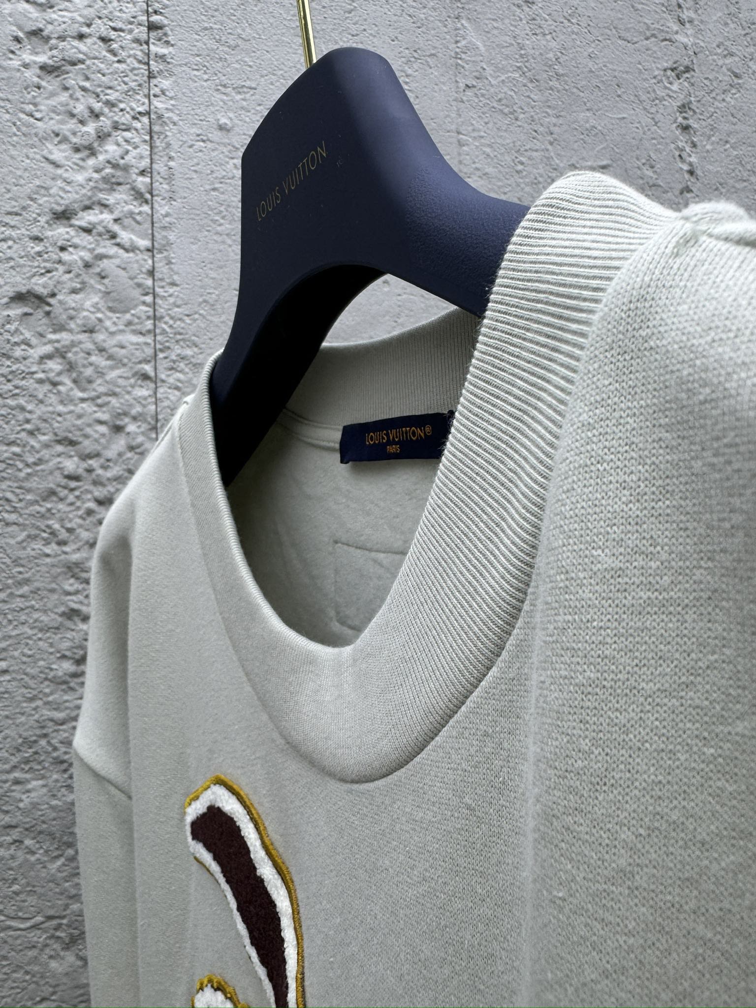 LOUIS VUITTON 毛线绣瞩目卫衣 8