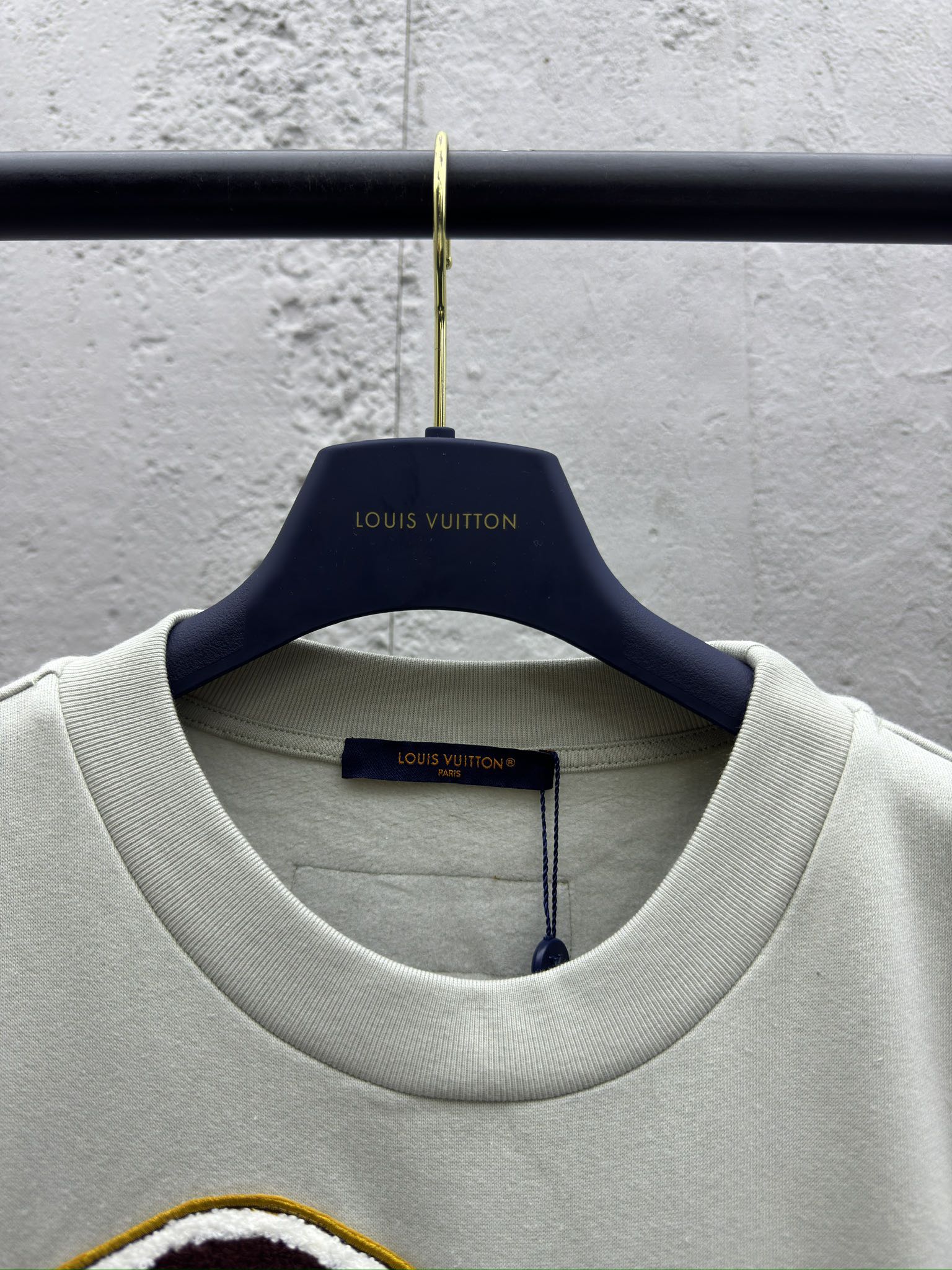 LOUIS VUITTON 毛线绣瞩目卫衣 3