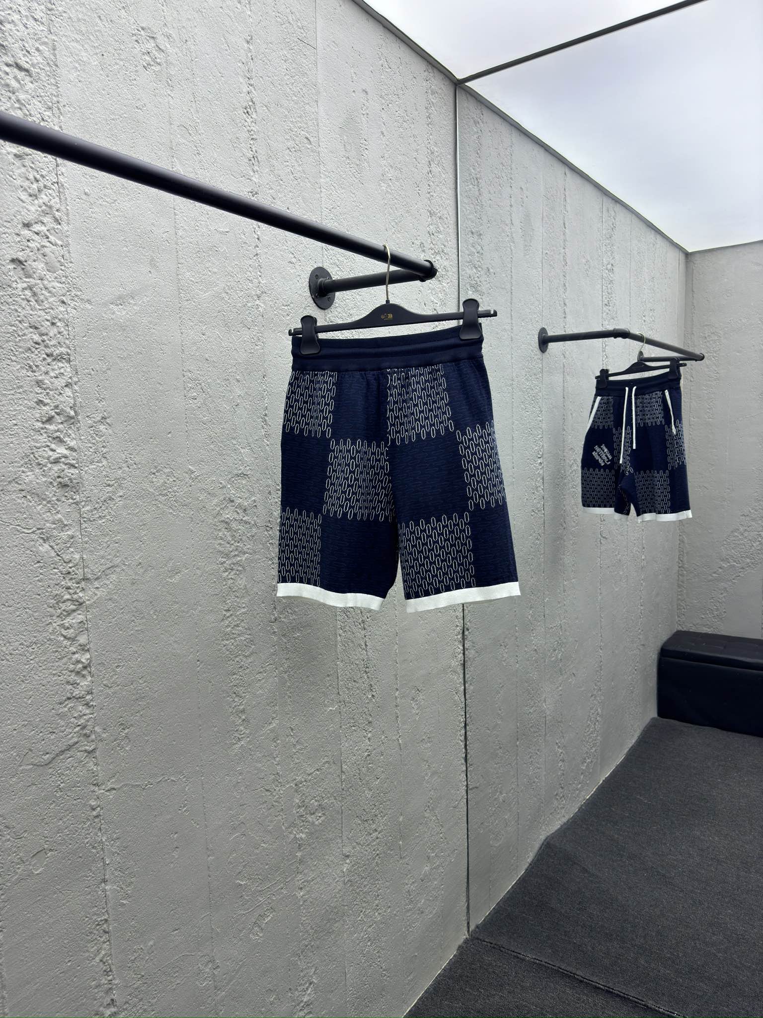LOUIS VUITTON 棋盘格丝光棉针织短裤 2