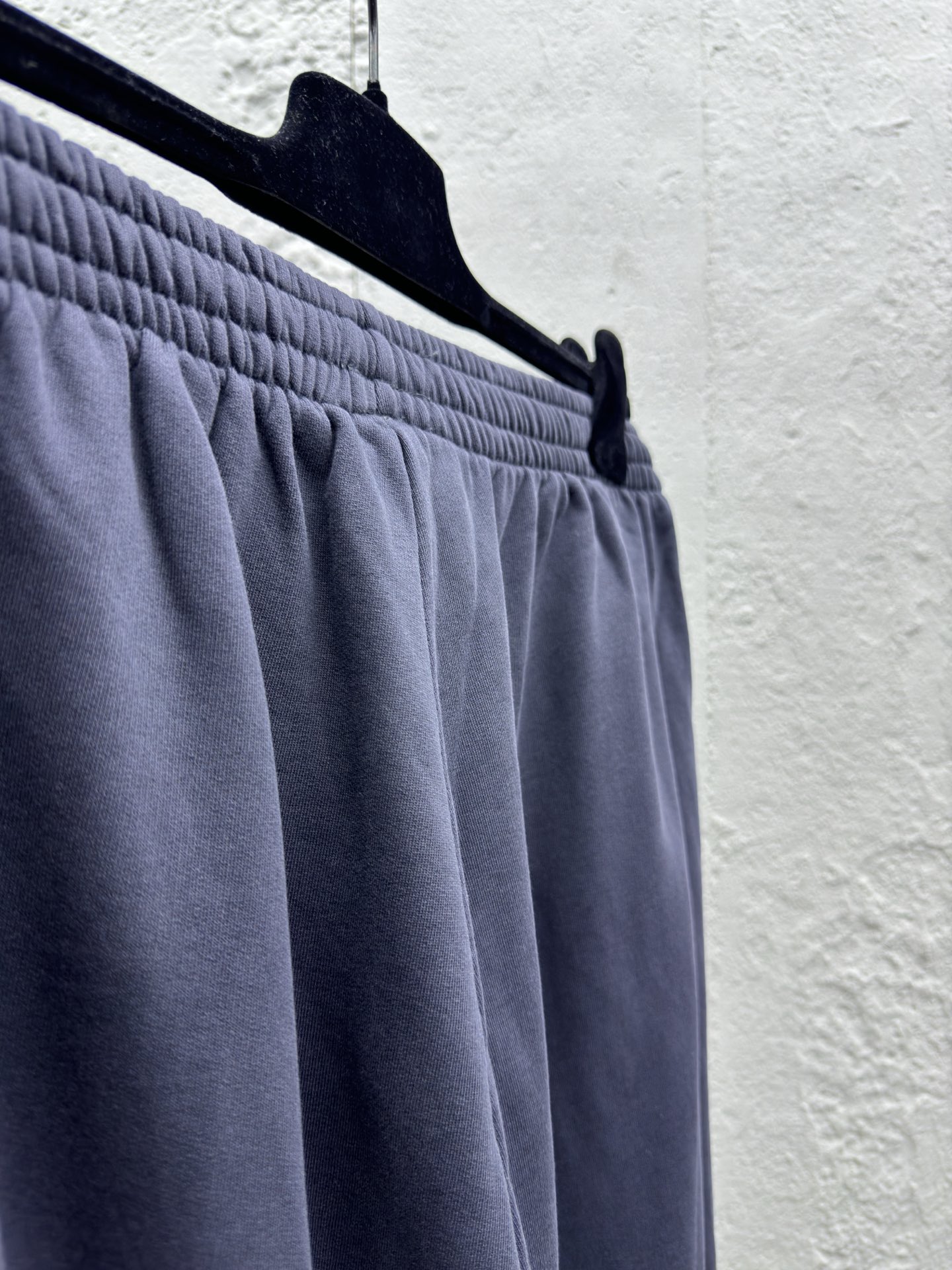 Balenciaga 火焰涂鸦字母logo长裤 9