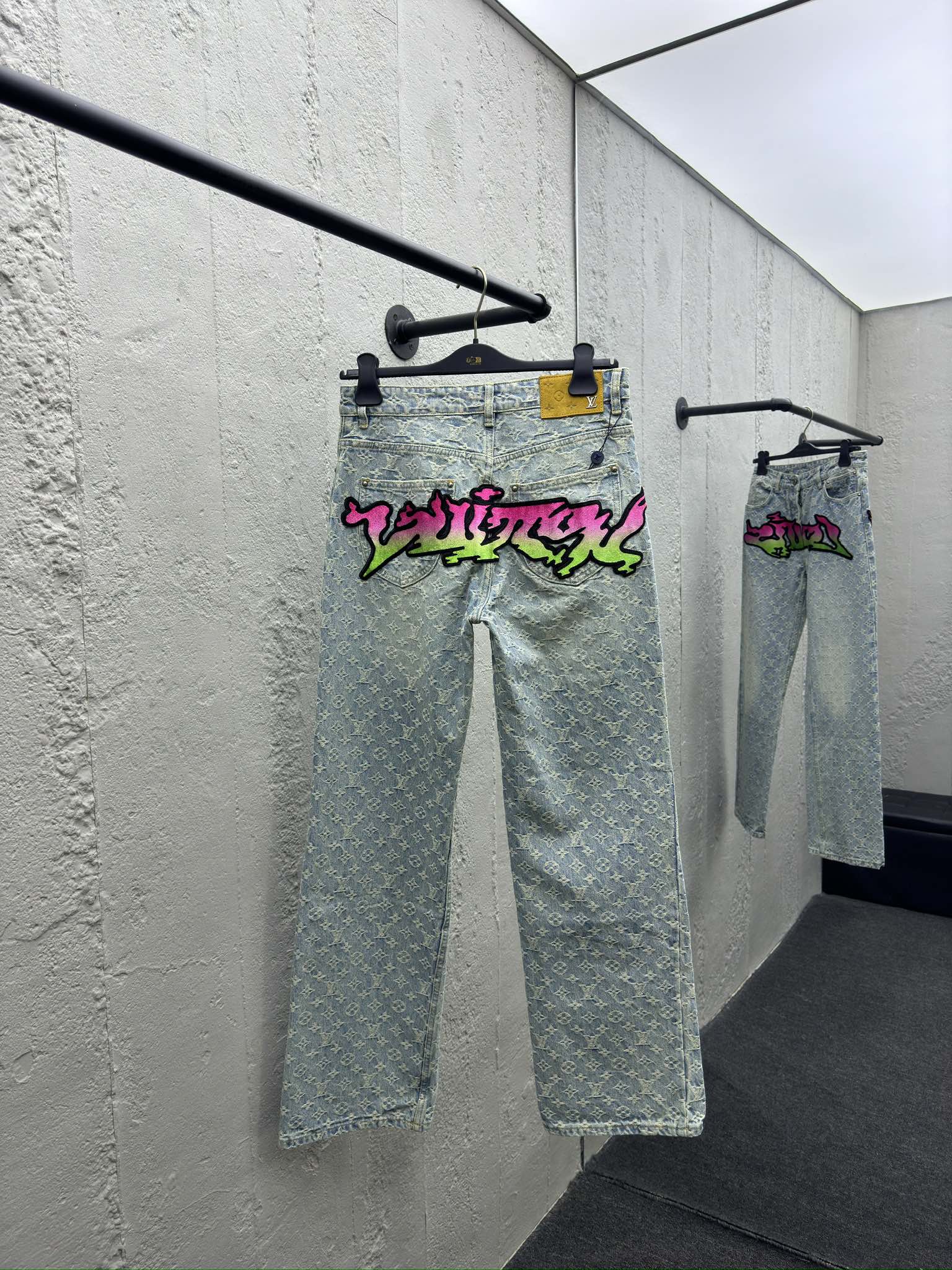 Louis Vuitton Haute Couture Haute Couture Ready-to-Wear Clothing Dress 2