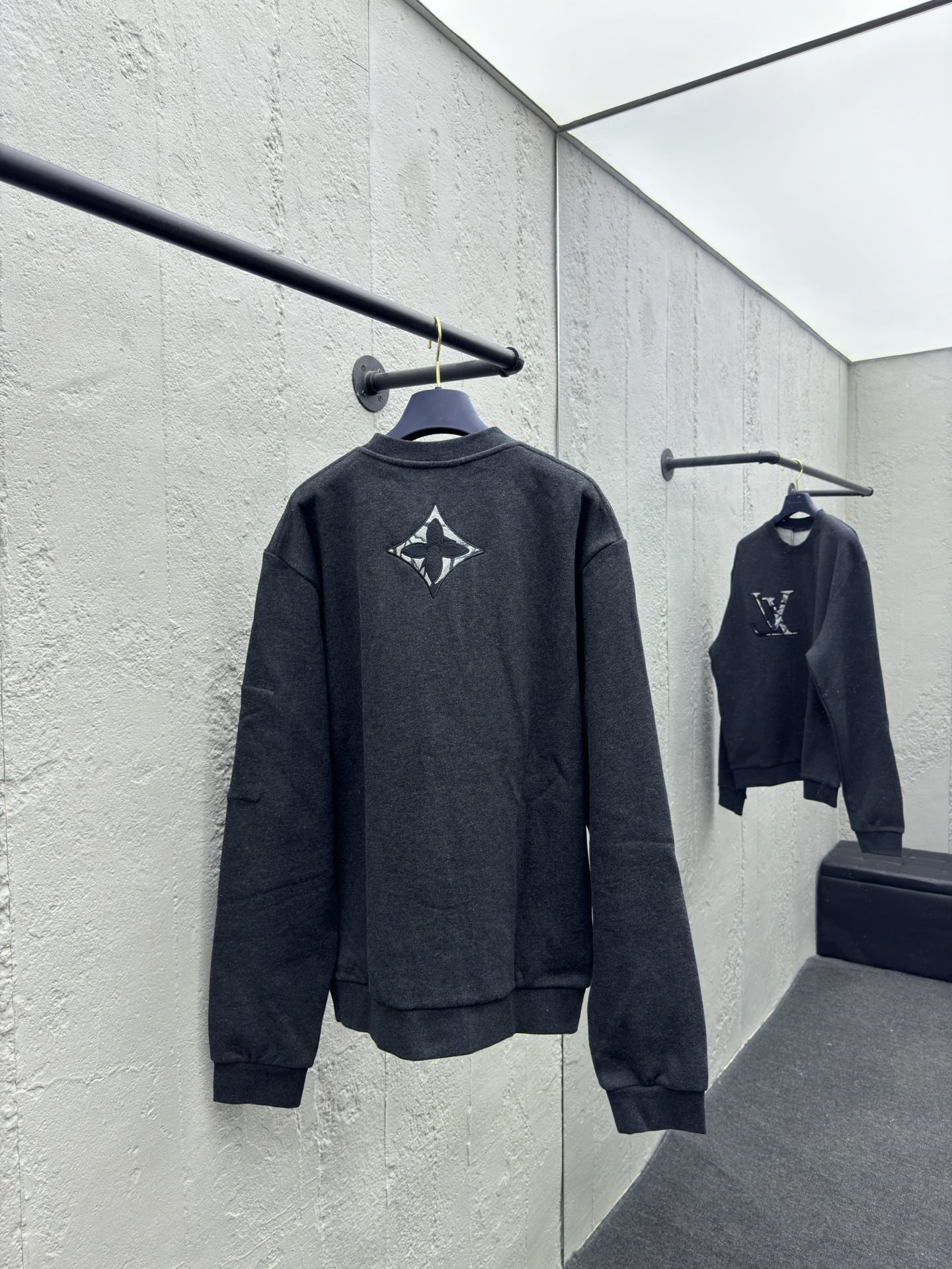 LOUIS VUITTON 袖袋套头卫衣 2