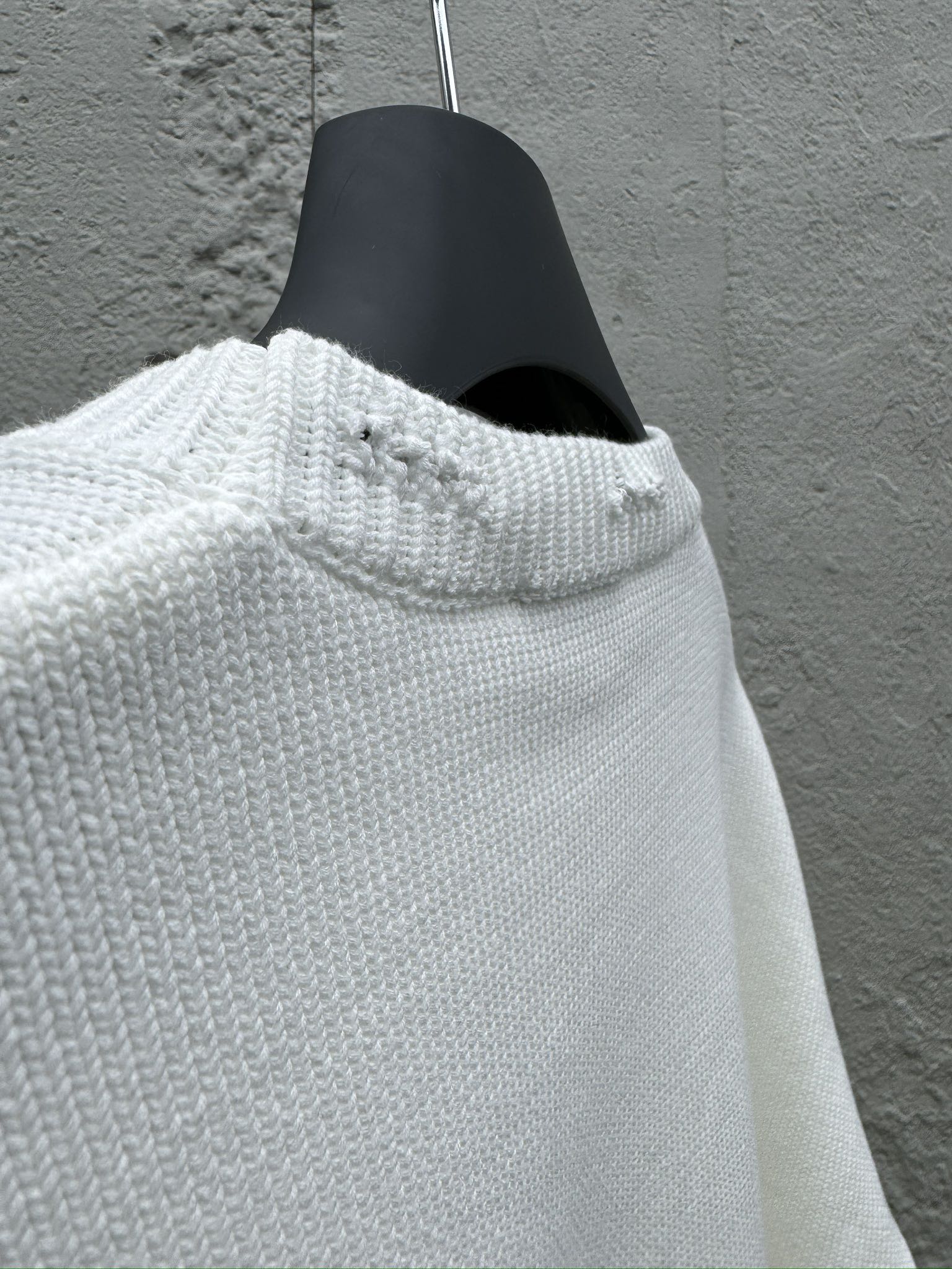 Balenciaga 立体章仔毛衣 9