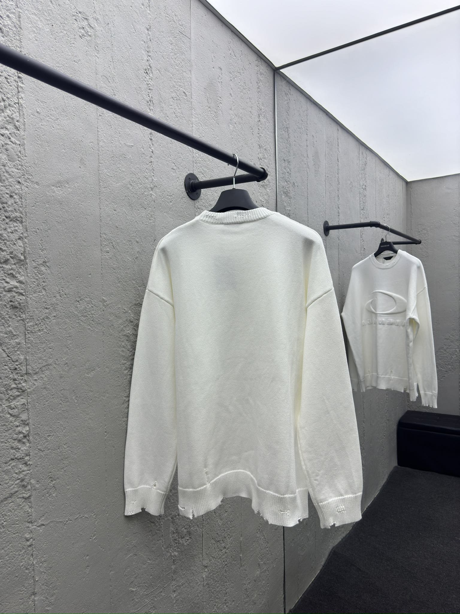 Balenciaga 立体章仔毛衣 2