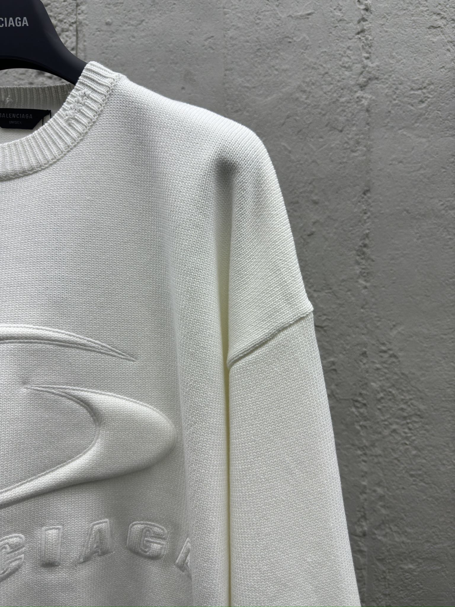 Balenciaga 立体章仔毛衣 5