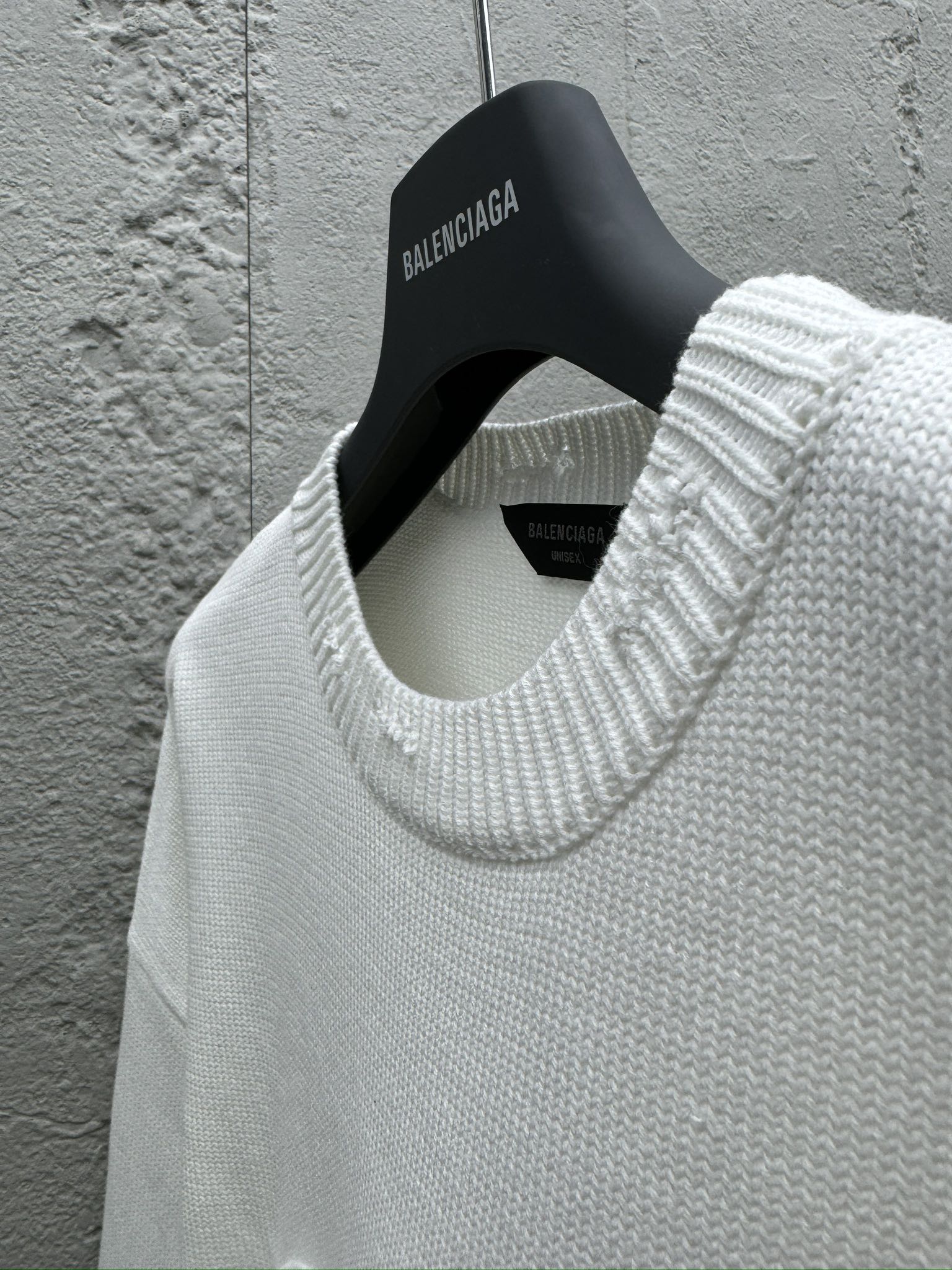 Balenciaga 立体章仔毛衣 8