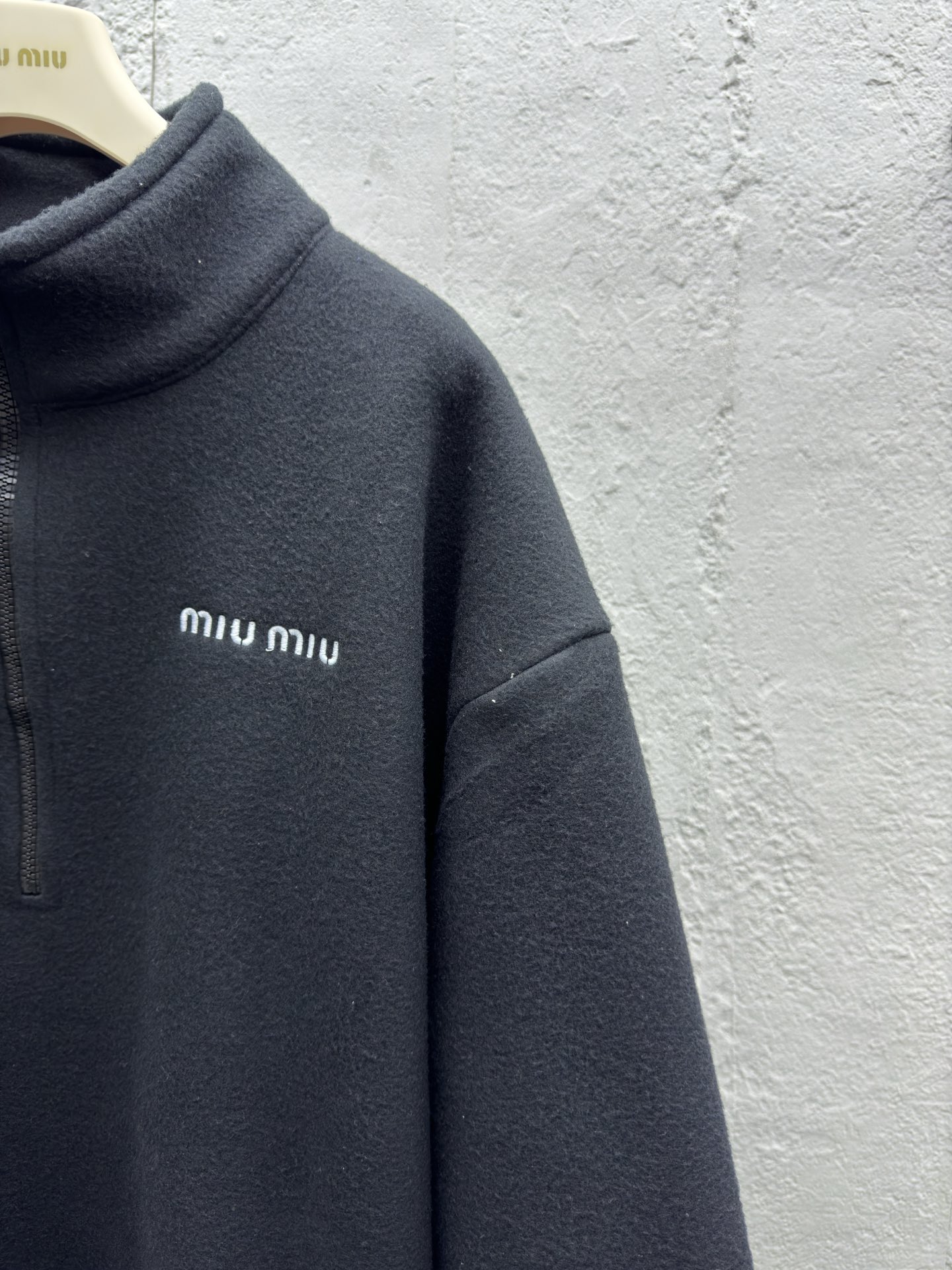 缪缪 Miu Miu 高级成衣风衣外套及大衣服饰 #51C1A8F9 5
