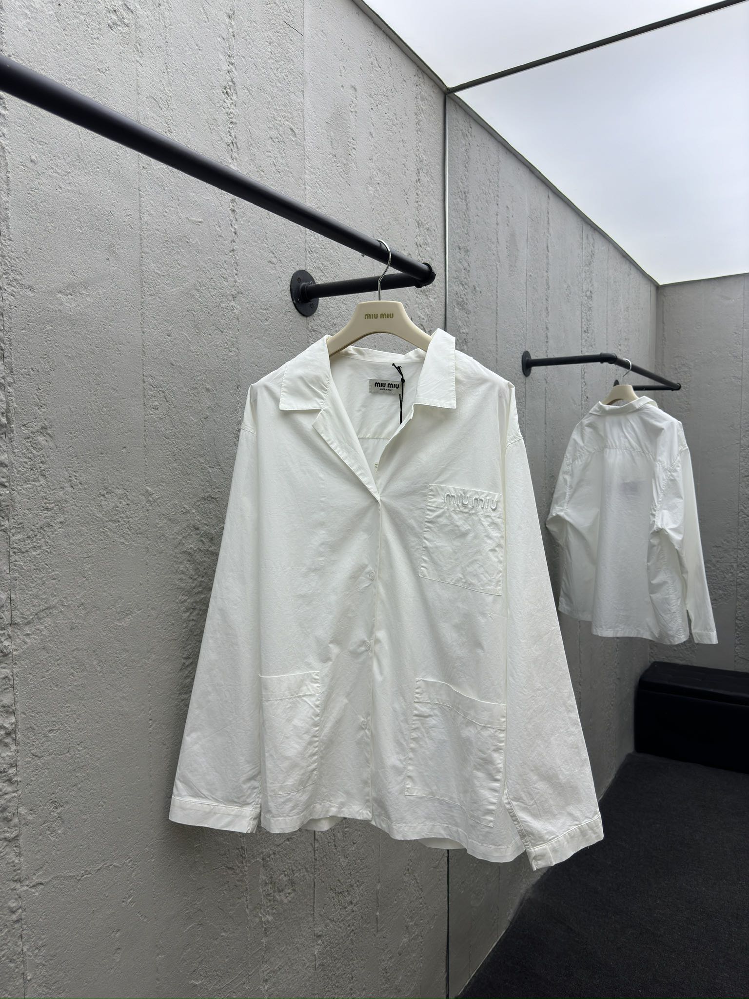 MIUMIU 徽标刺绣衬衫