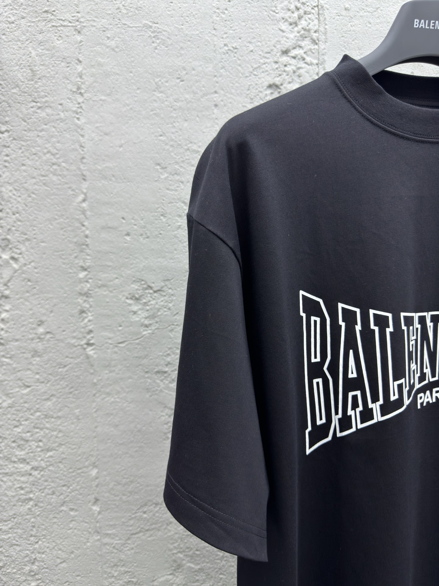 Balenciaga T-shirt 4