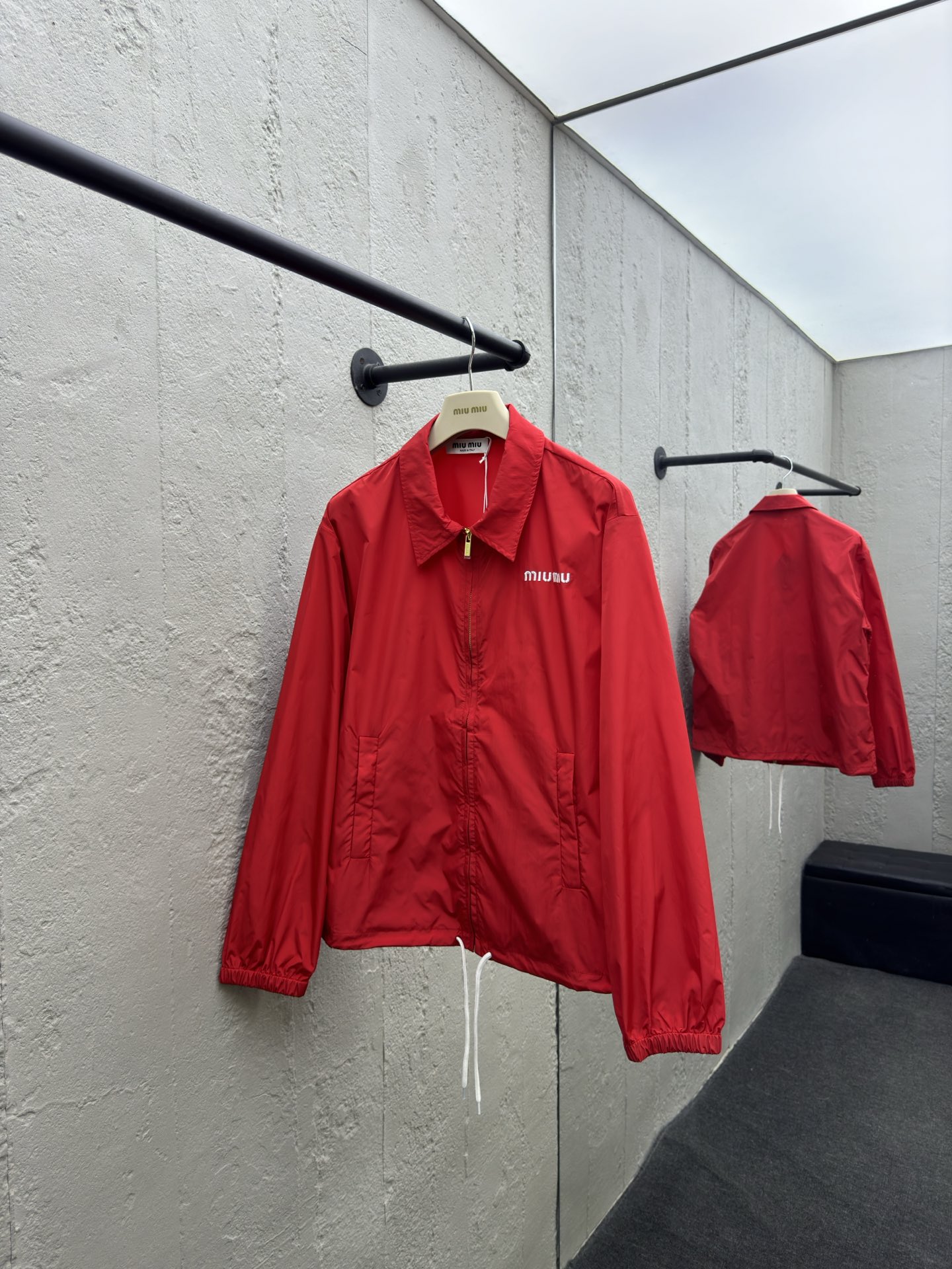 MIUMIU刺绣徽标夹克