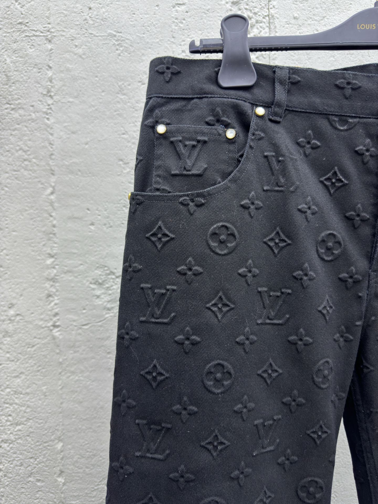 LOUIS VUITTON 满压花牛仔长裤 4