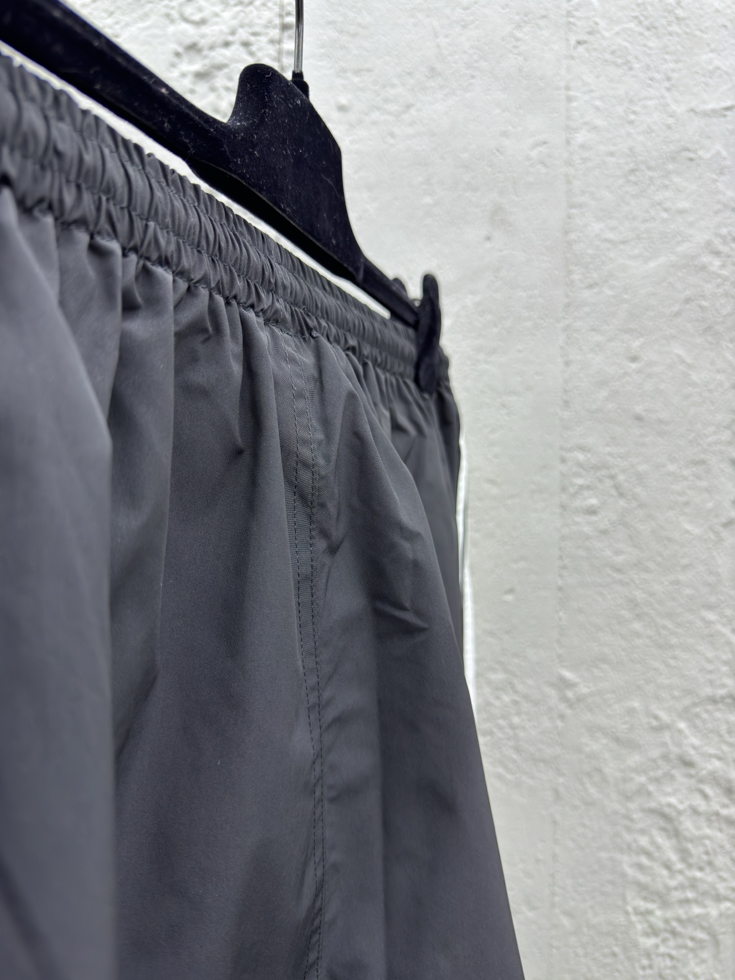 Balenciaga x Trefoil Collaboration Shorts - Clothes 9