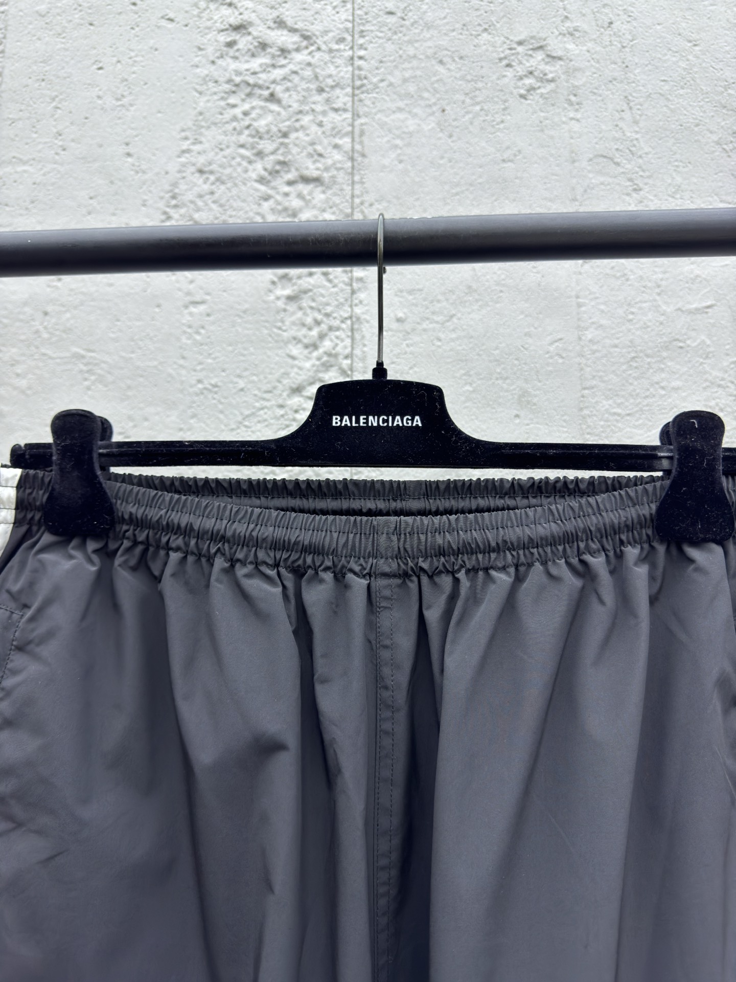 Balenciaga x Trefoil Collaboration Shorts - Clothes 3