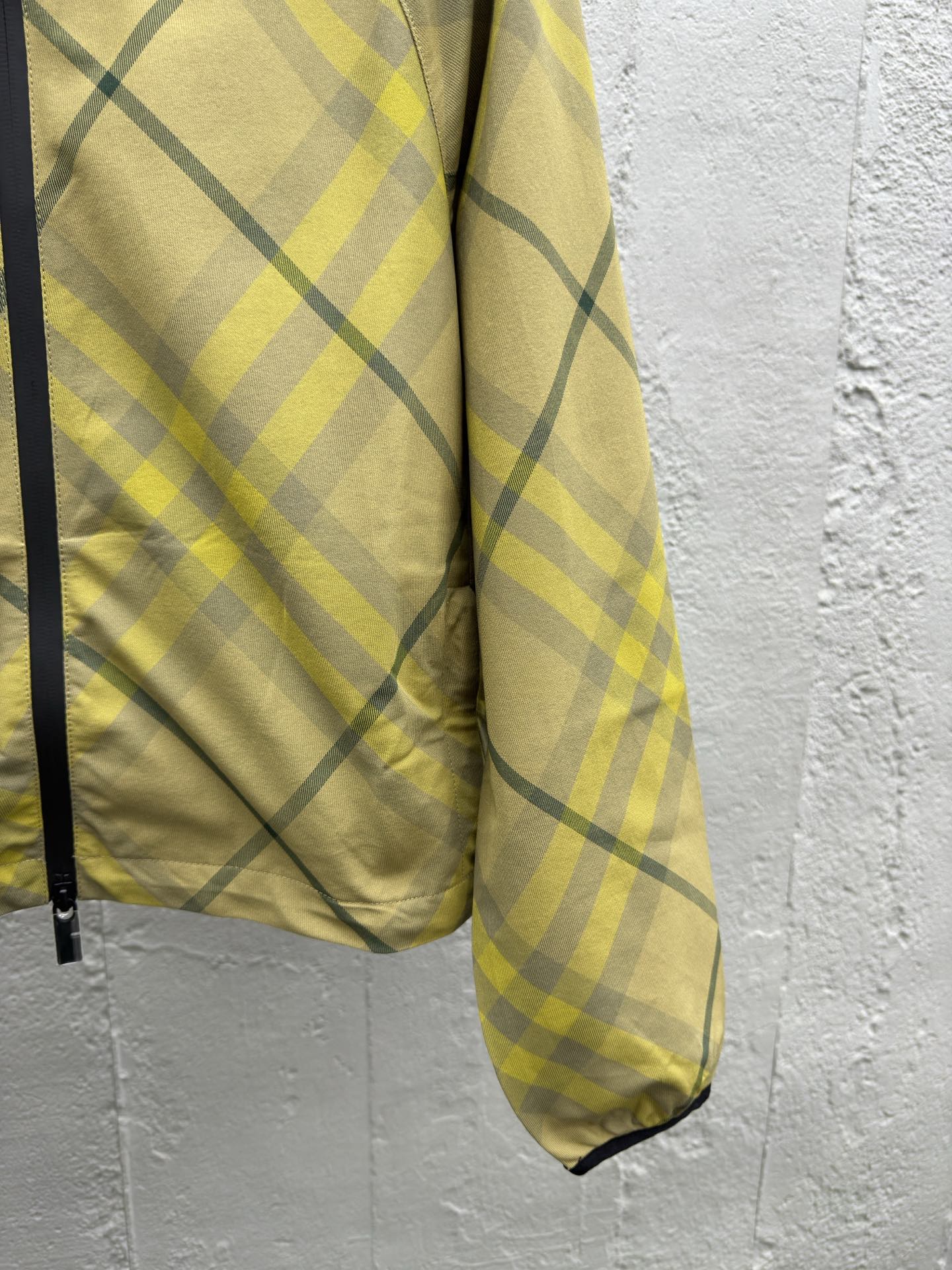 BURBERRY 斜纹拼接收腰外套 7