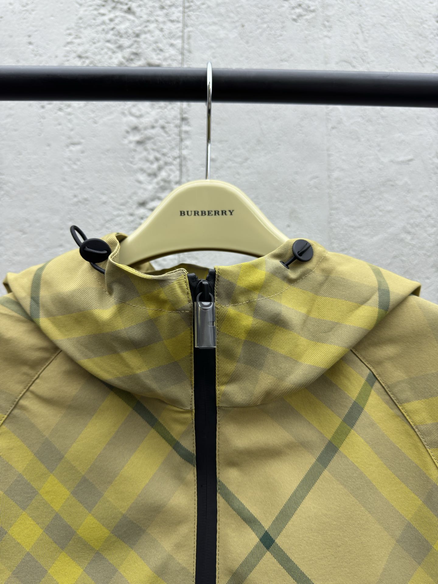 BURBERRY 斜纹拼接收腰外套 3