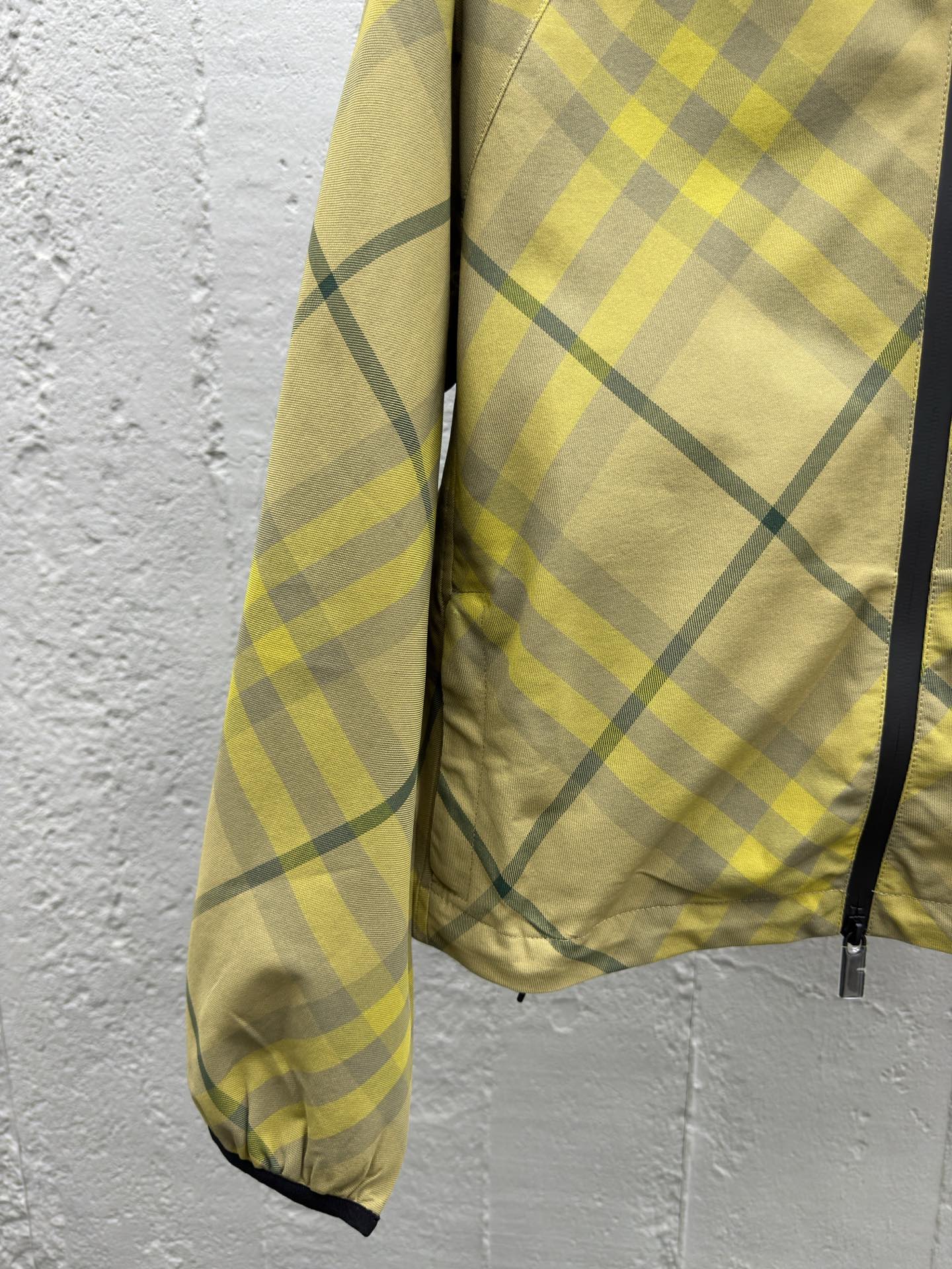BURBERRY 斜纹拼接收腰外套 6