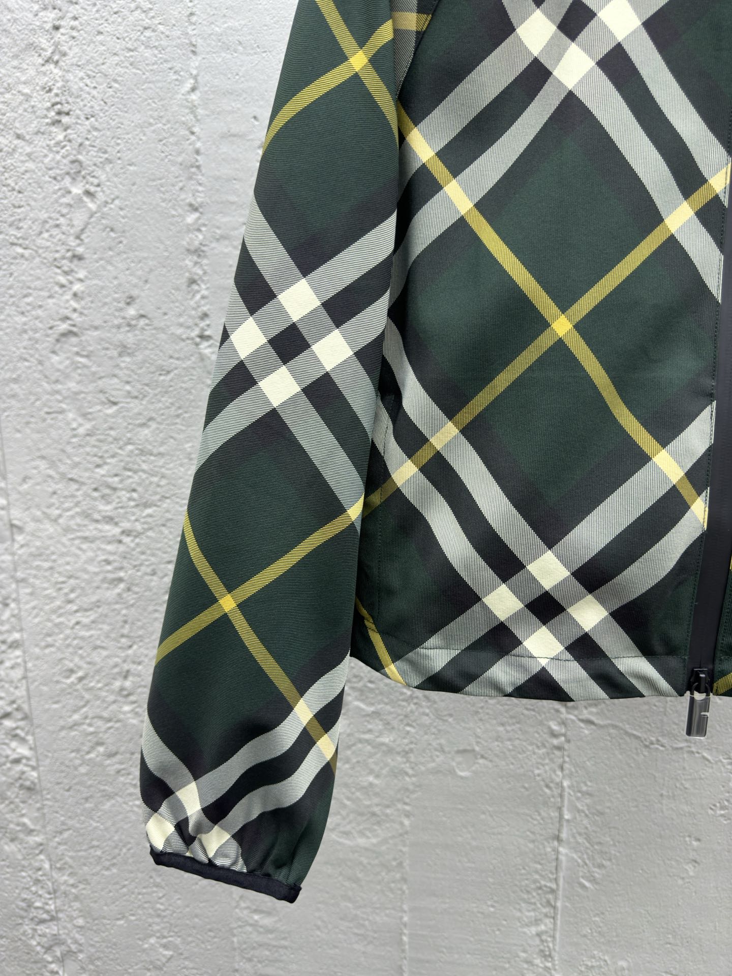 BURBERRY 斜纹拼接收腰外套 6