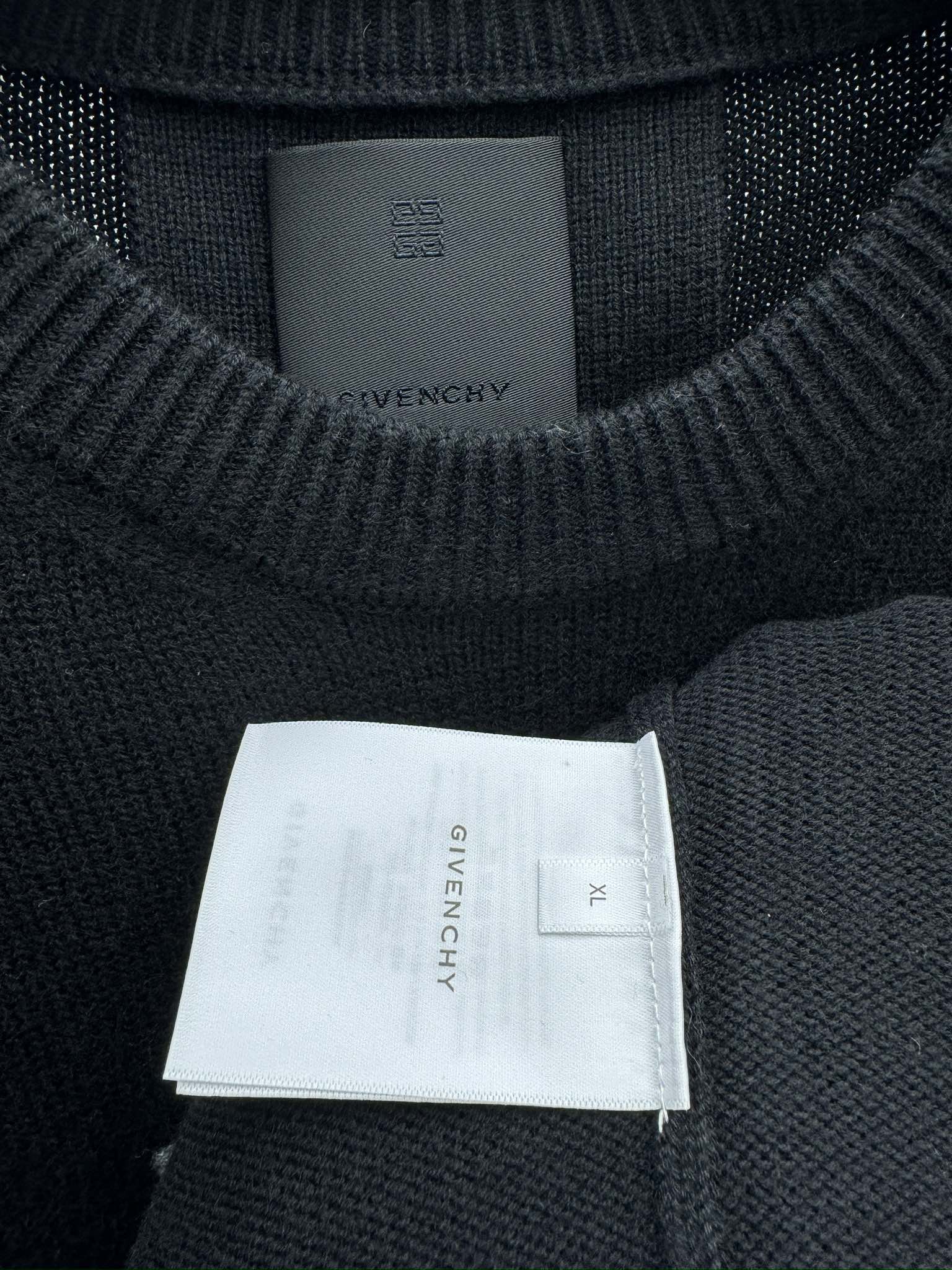 Givenchy 4G辫子针织毛衣 9
