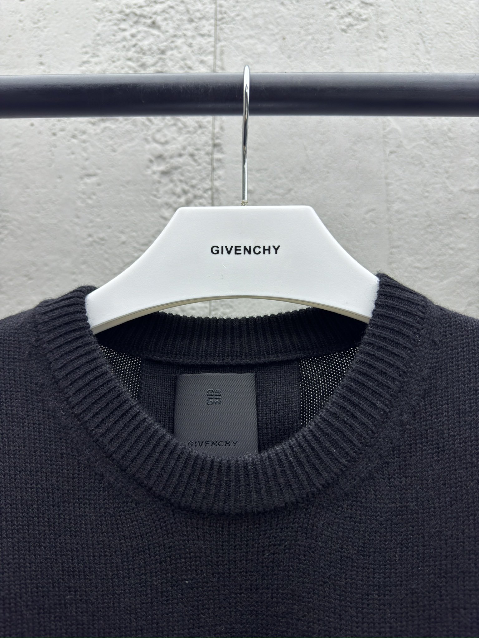 Givenchy 4G辫子针织毛衣 3