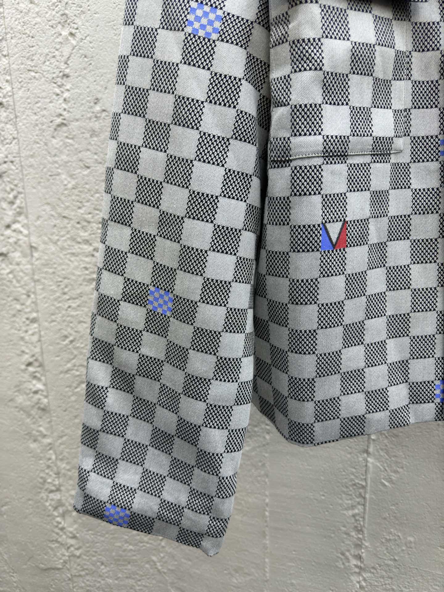 LOUIS VUITTON 美洲杯系列棋盘格外套 6