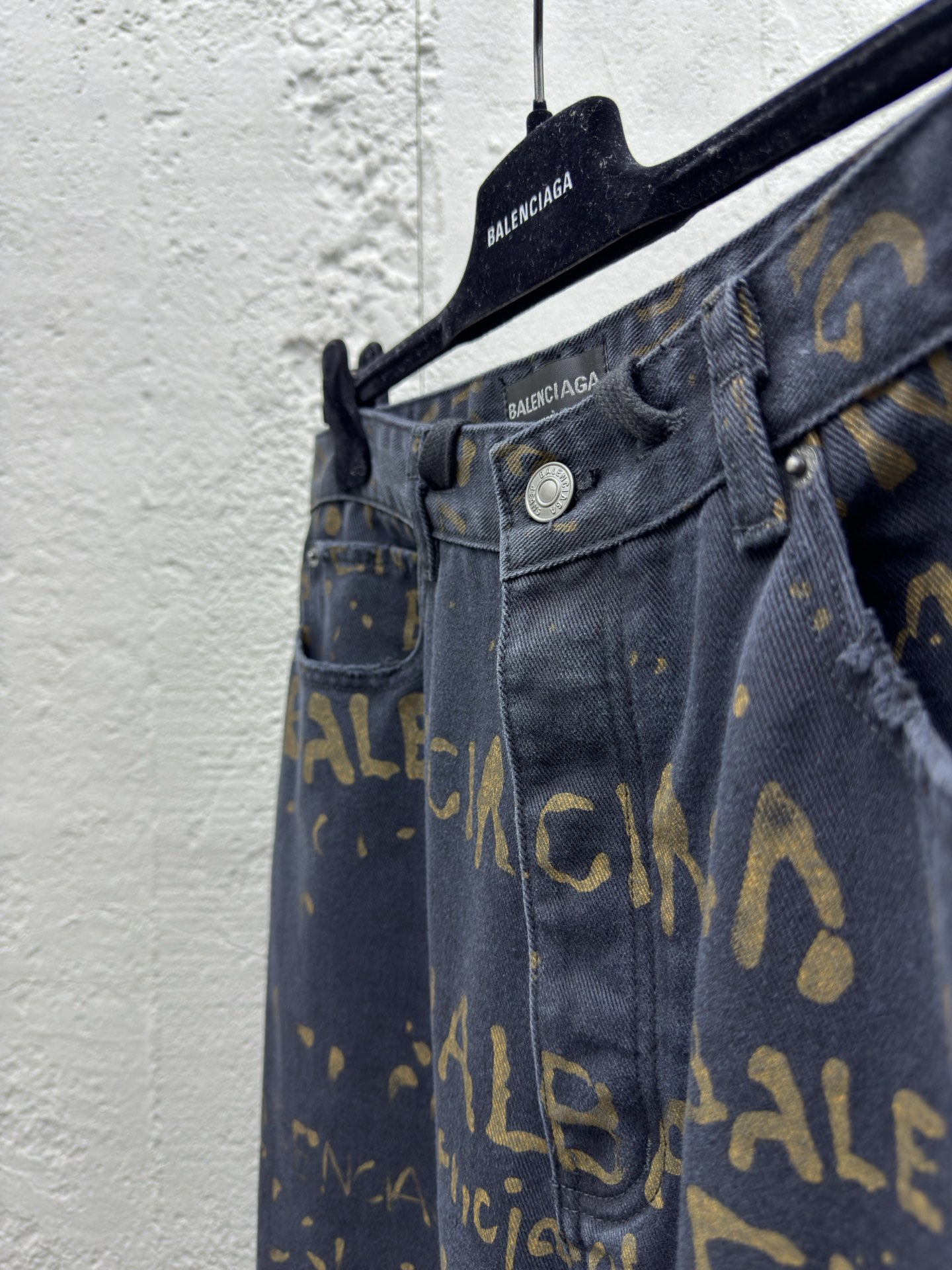 Balenciaga pants 8