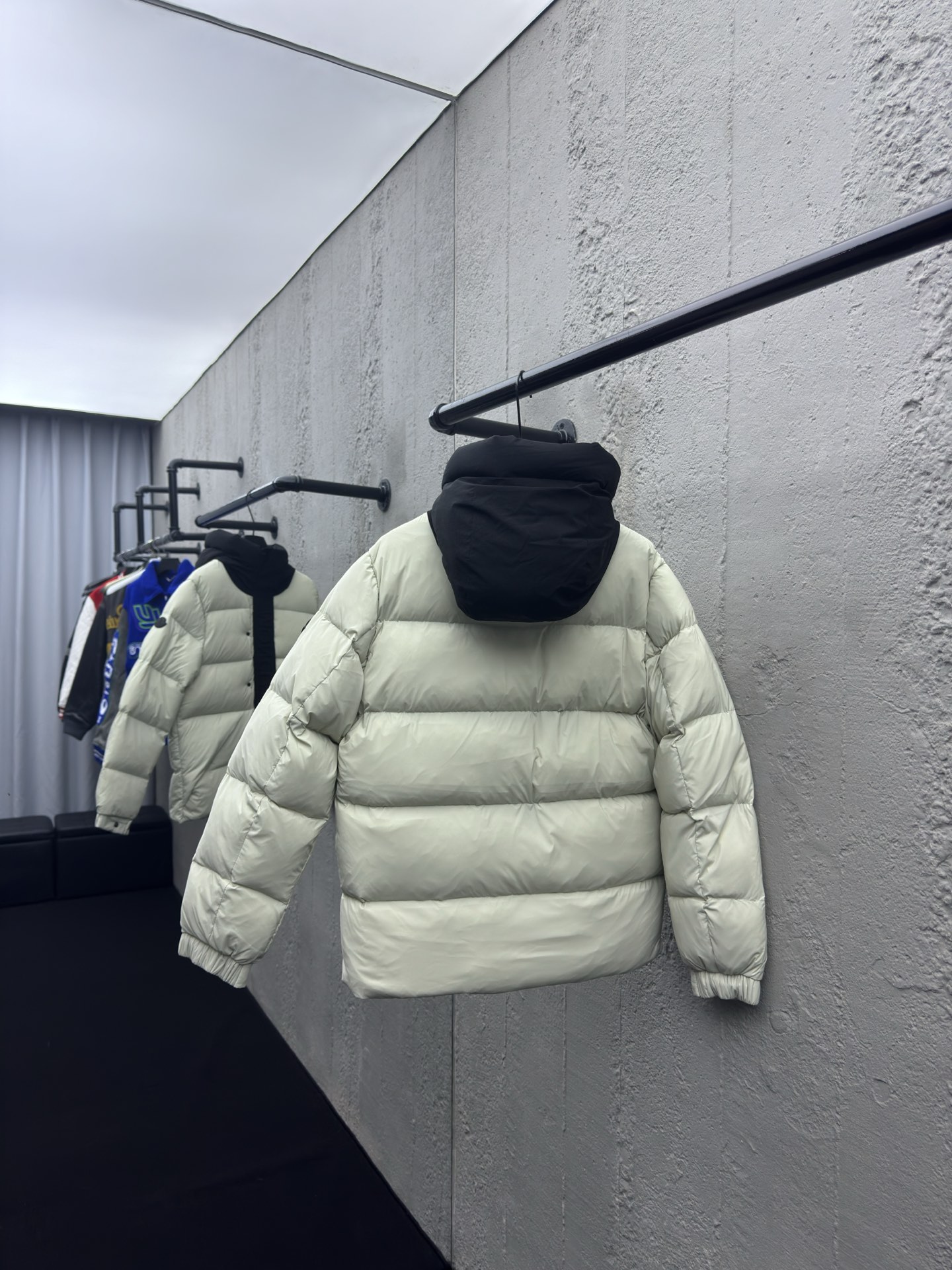 盟可睐 Moncler 高定典藏名品高定成衣时装外套连衣裙衬衫T恤 #98373097 2