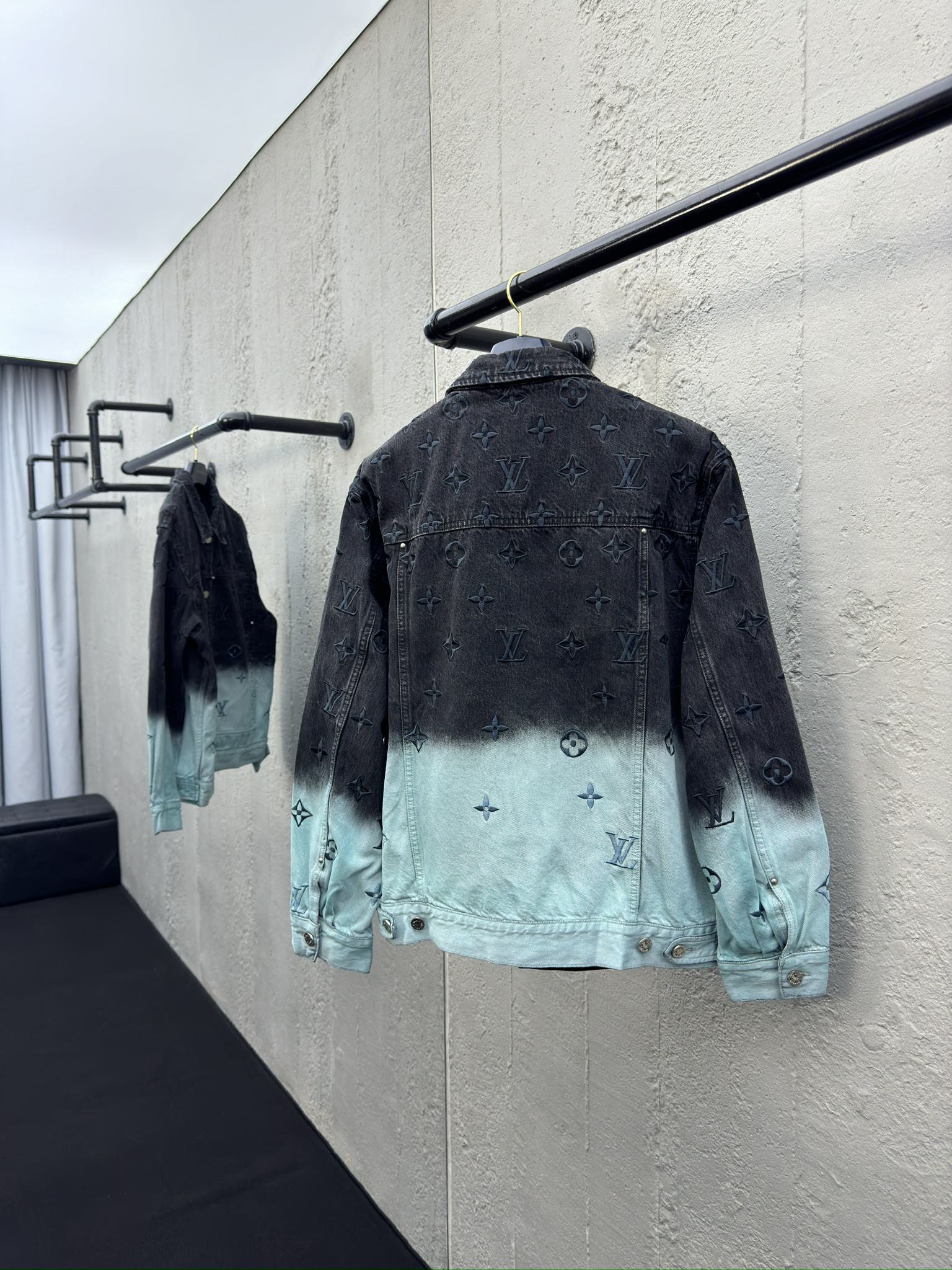 Louis Vuitton Haute Couture Haute Couture Ready-to-Wear Clothing Dress 2