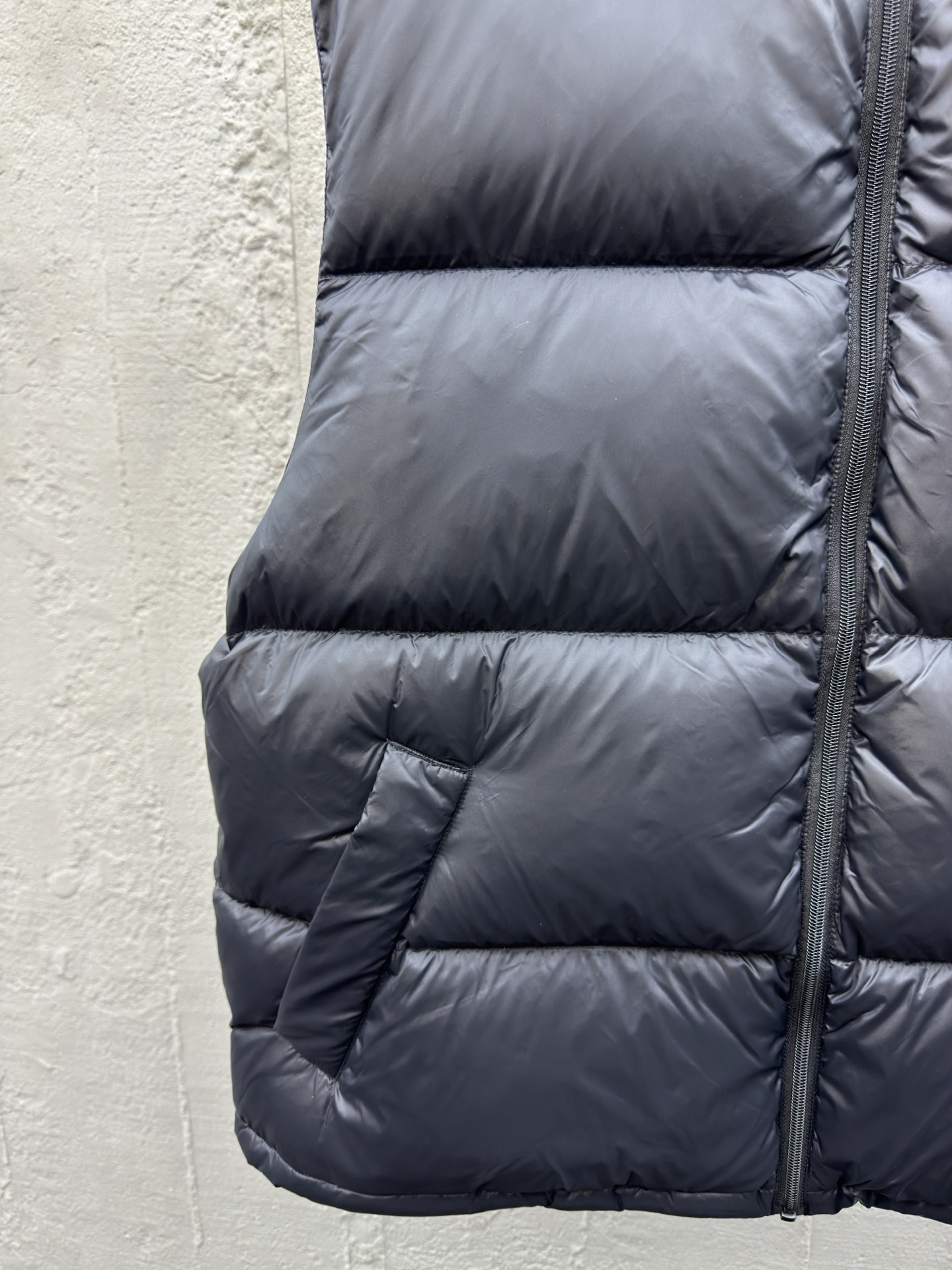 Balenciaga 滑雪系列 3M字母棉服马甲 6