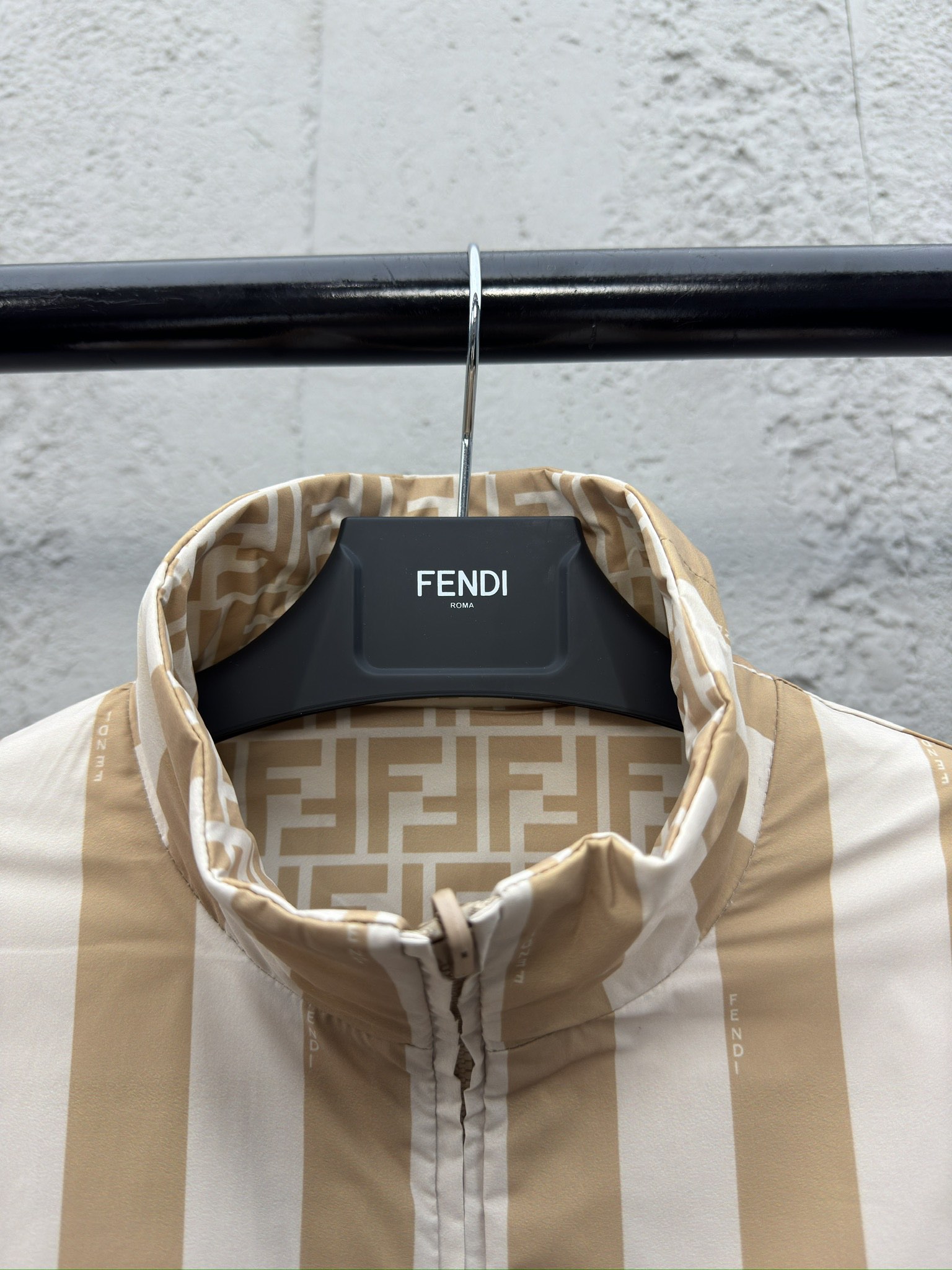 芬迪 Fendi 高级成衣风衣外套及大衣服饰 #D24F81CF 5