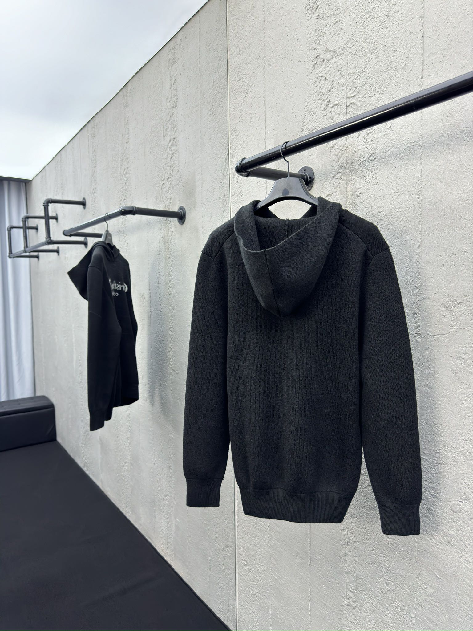 DIOR 马海毛字母帽衫 2