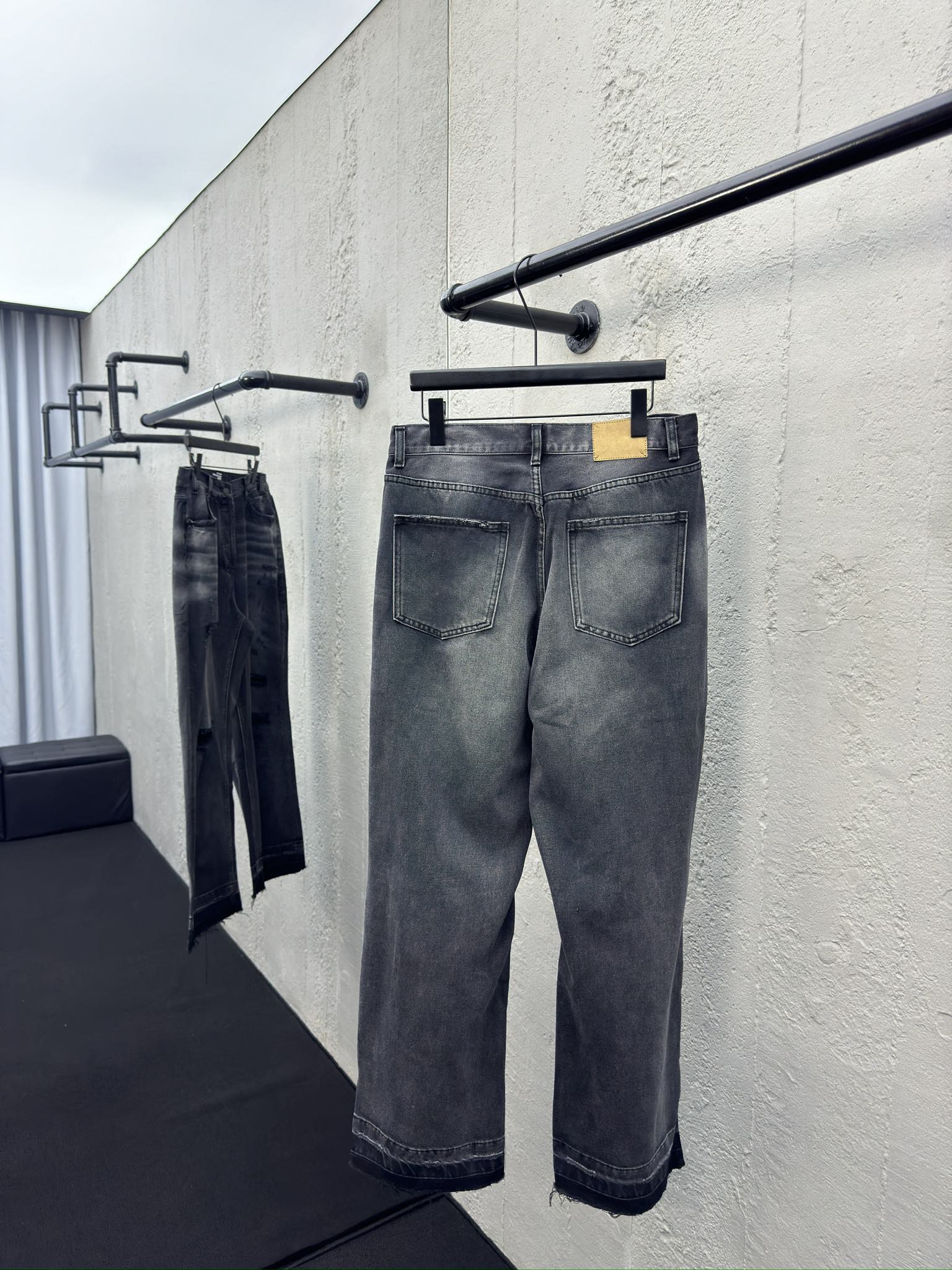 CELINE 牛王破坏牛仔裤 2