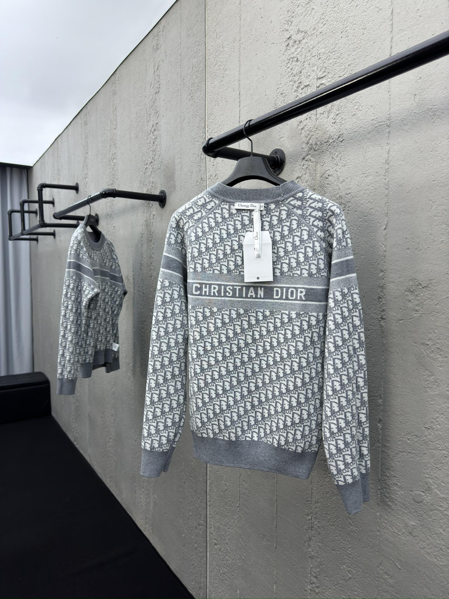 DIOR 双面提花针织羊绒毛衣 4