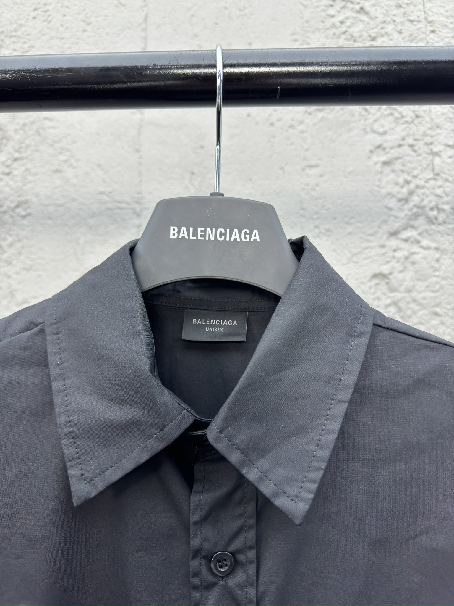 Balenciaga 美纹纸胶带衬衫 3