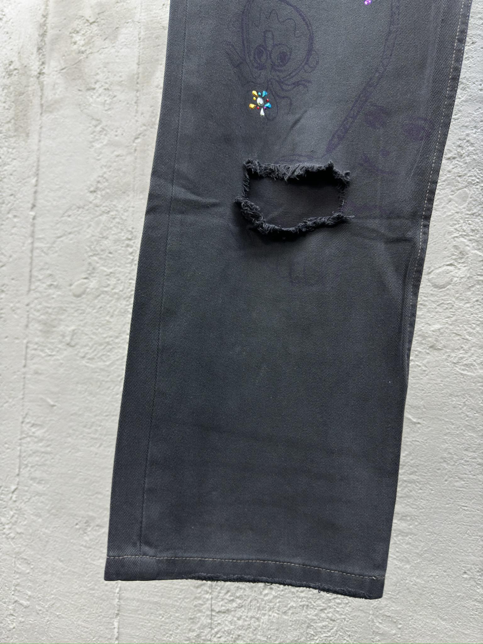 Balenciaga 水钻破洞牛仔裤 6