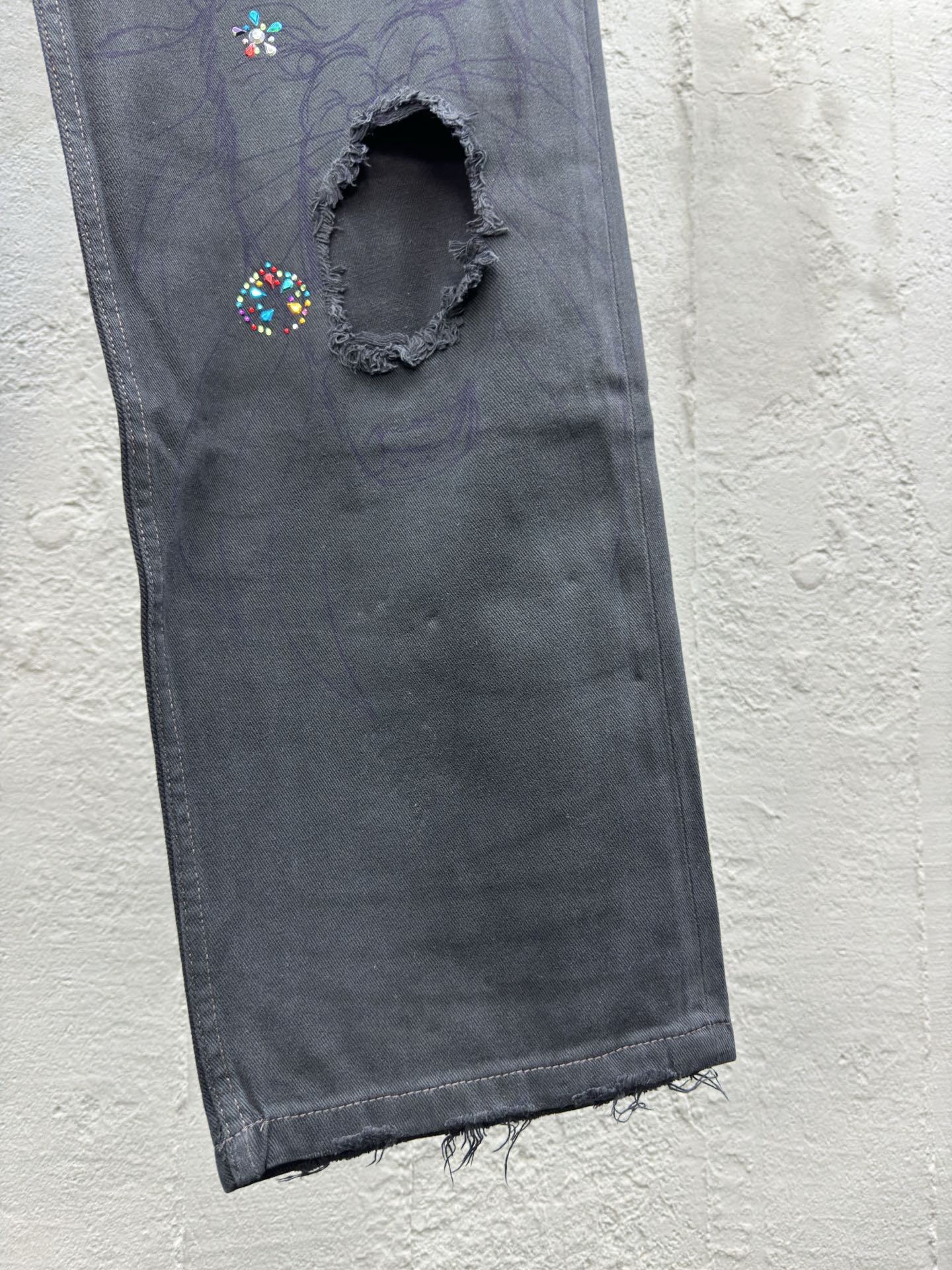Balenciaga 水钻破洞牛仔裤 7