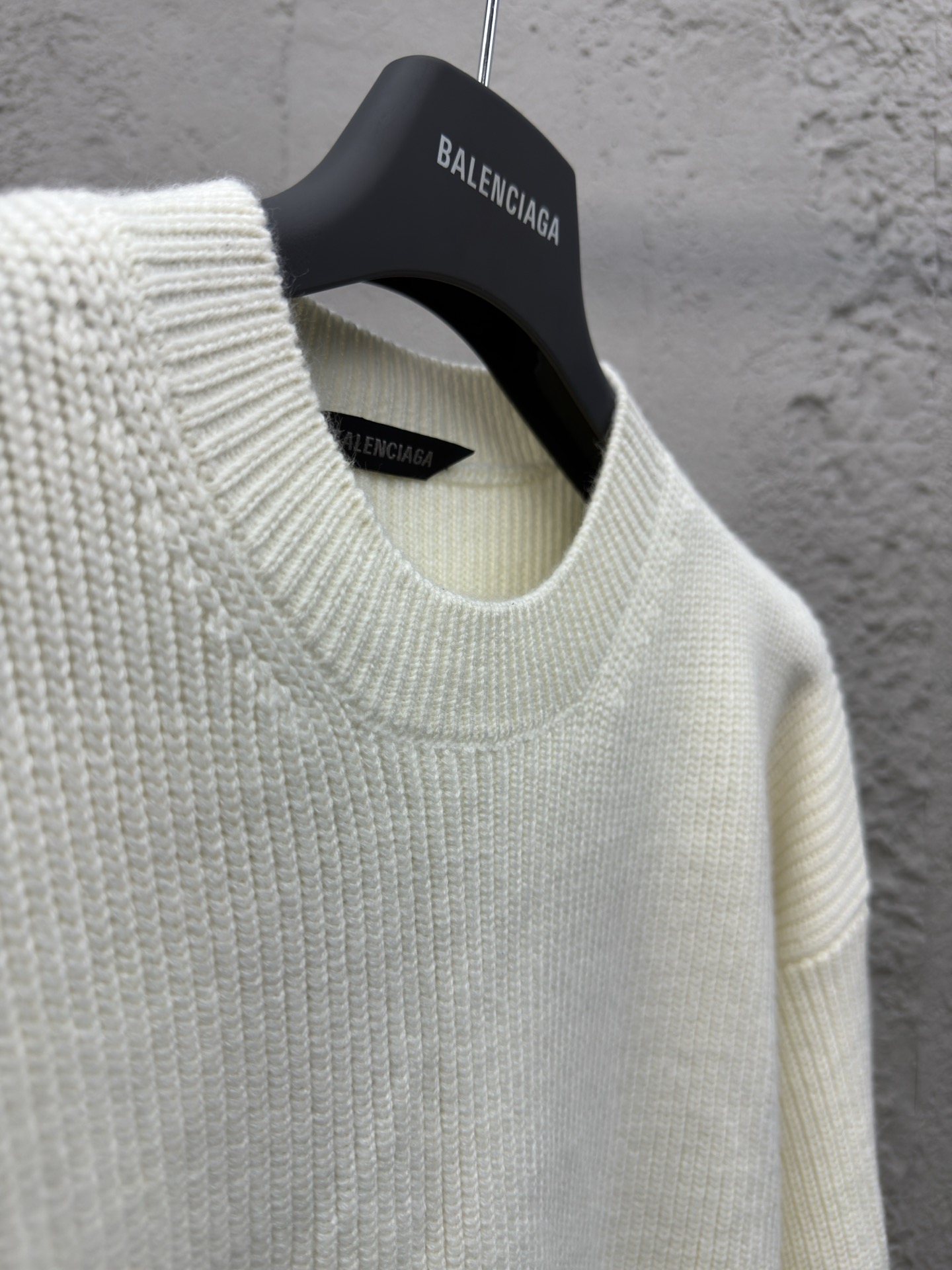 Balenciaga 袖标针织毛衣 8