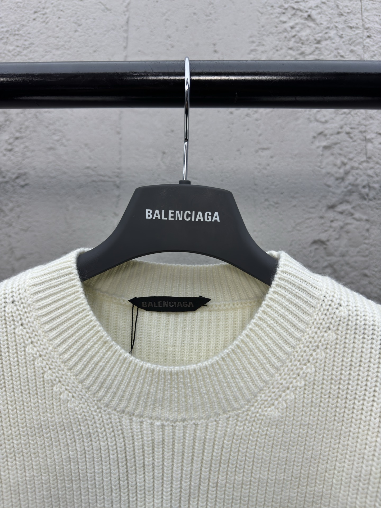 Balenciaga 袖标针织毛衣 3